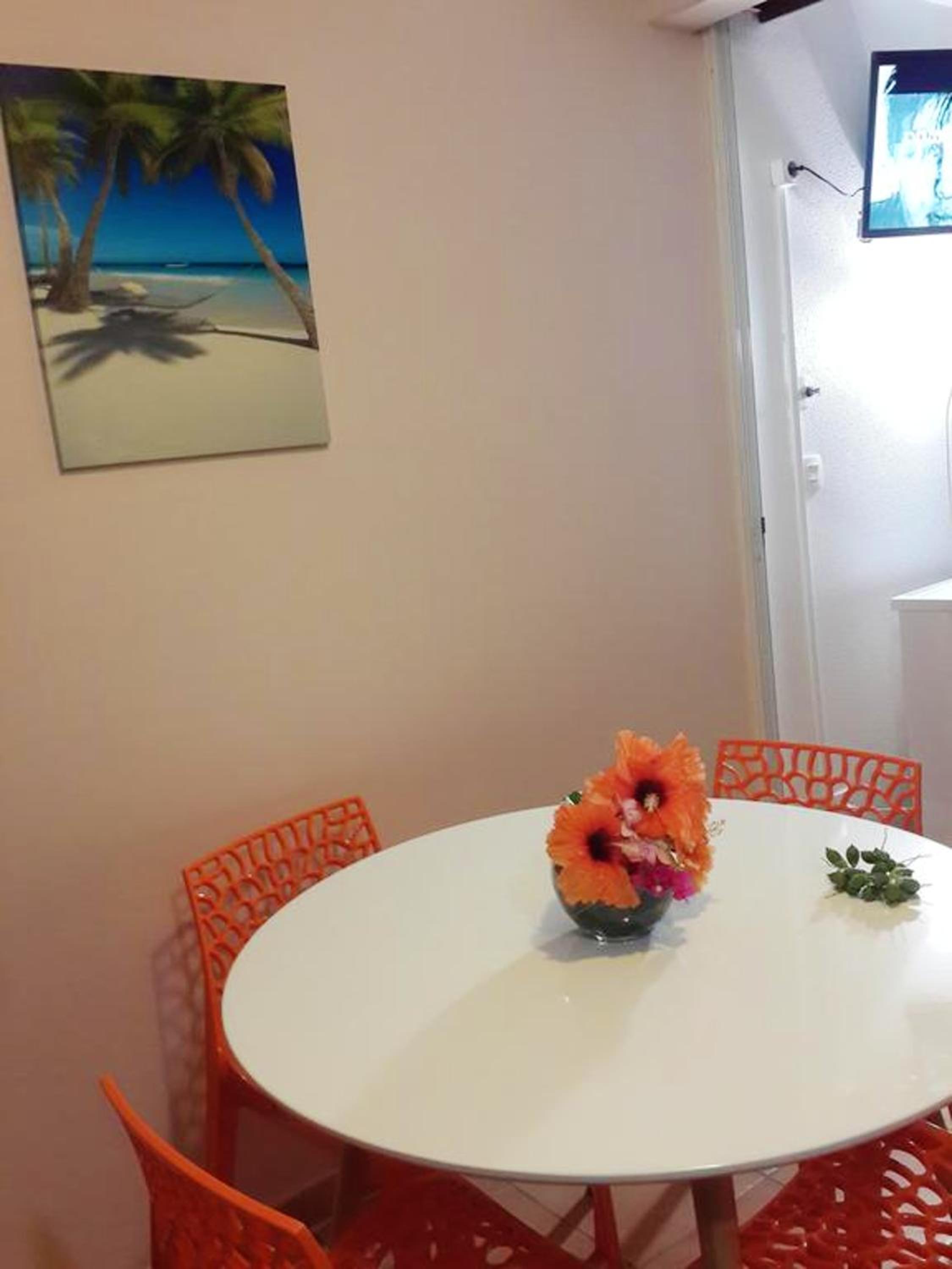 Appartement cosy à Sainte-Anne - 30 m² avec piscine privée view 3