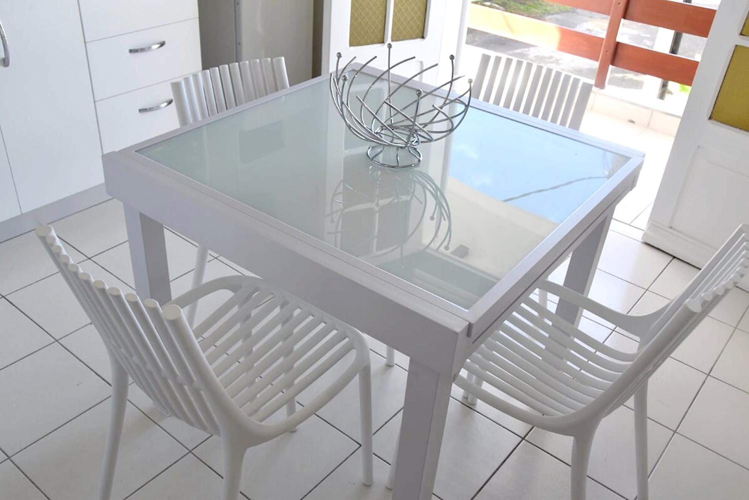 Studio moderne à Baie Mahault 27 m² avec balcon agréable view 3