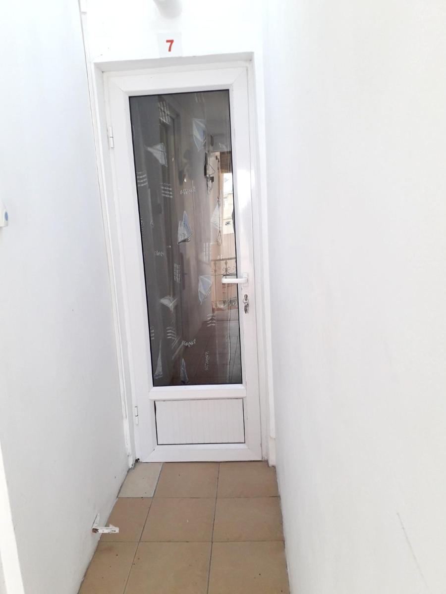 One bedroom appartement at Grand Baie 300 m away from the beach with sea view and wifi