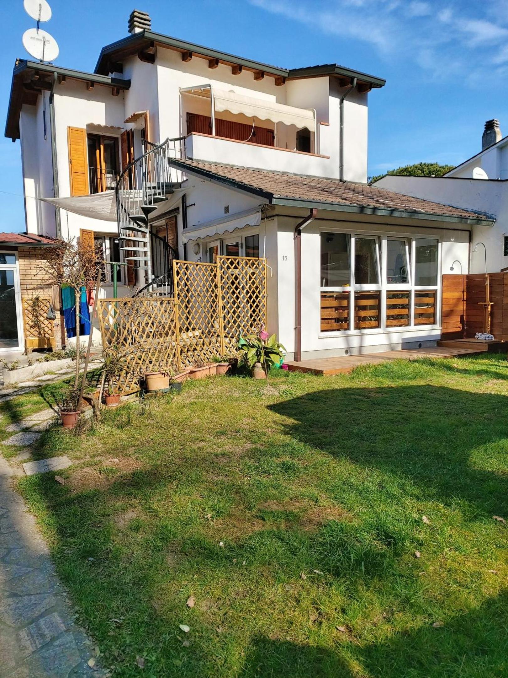 Photo 25