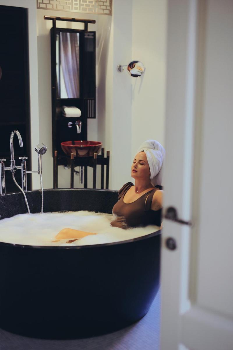 Jacuzzi