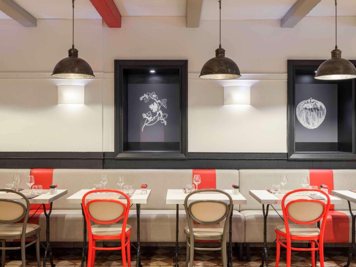 restaurant