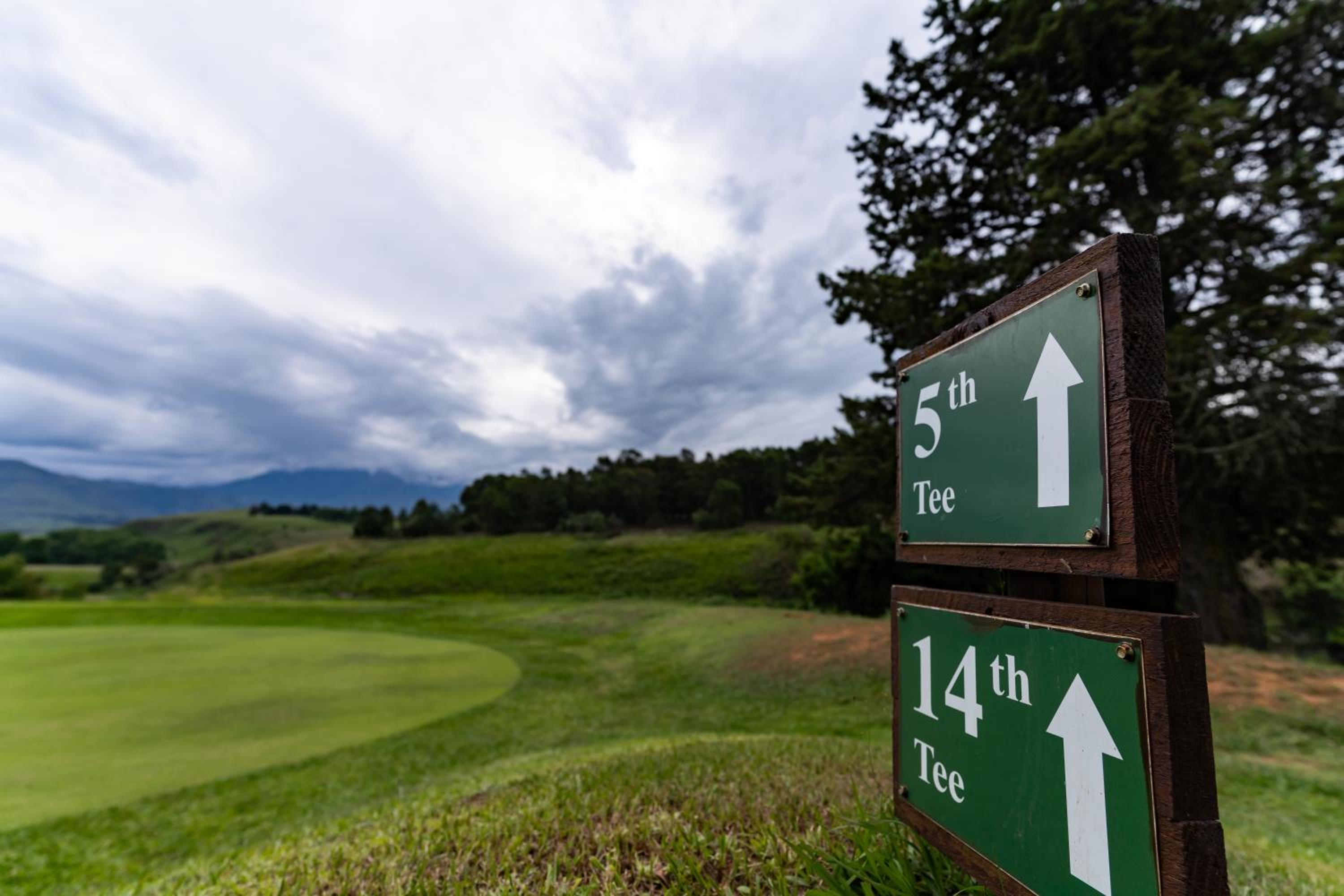 Gooderson Monks Cowl Golf Resort