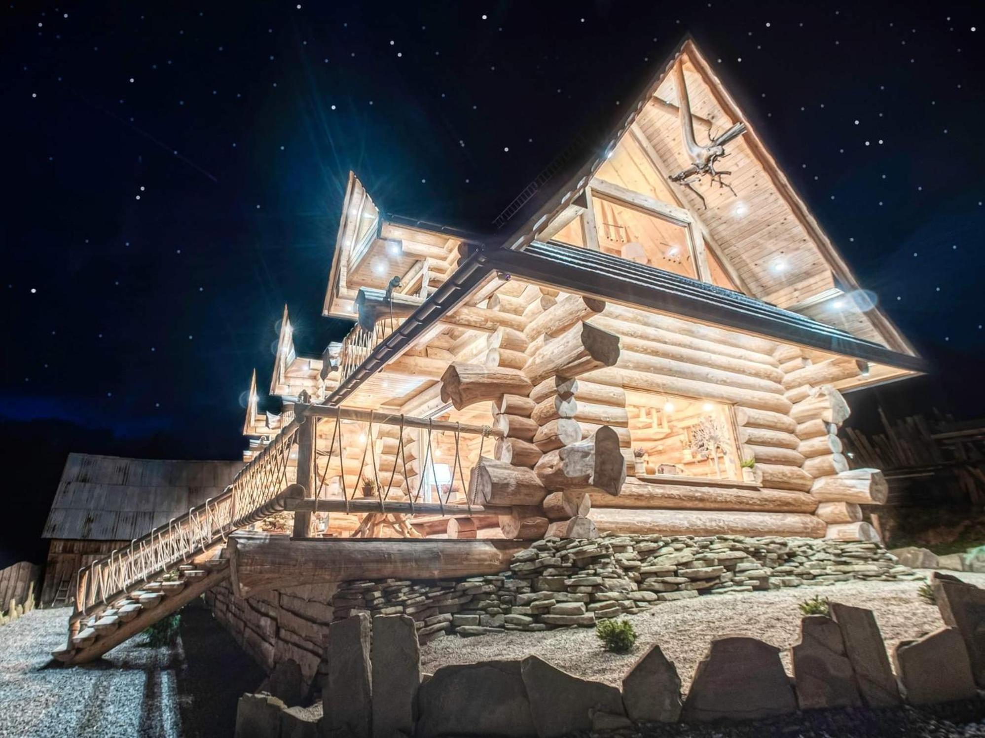 Hotel Zagroda Krowiarki Chochołów - Image 1