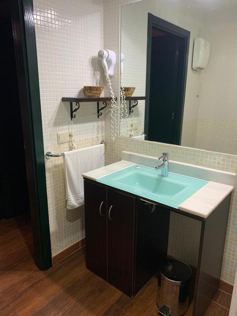 Hostal - Bungalows Camping Cáceres