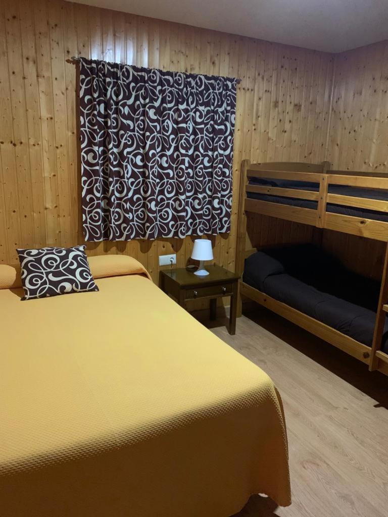 Hostal - Bungalows Camping Cáceres