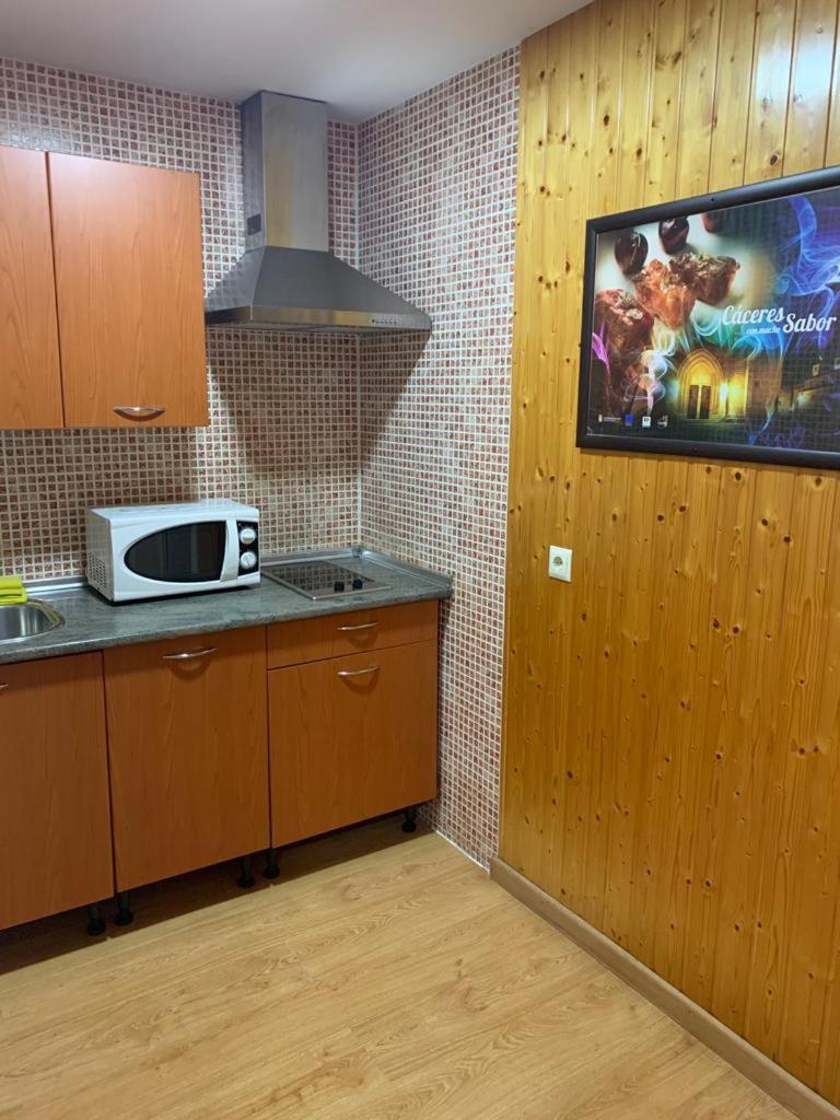 Hostal - Bungalows Camping Cáceres