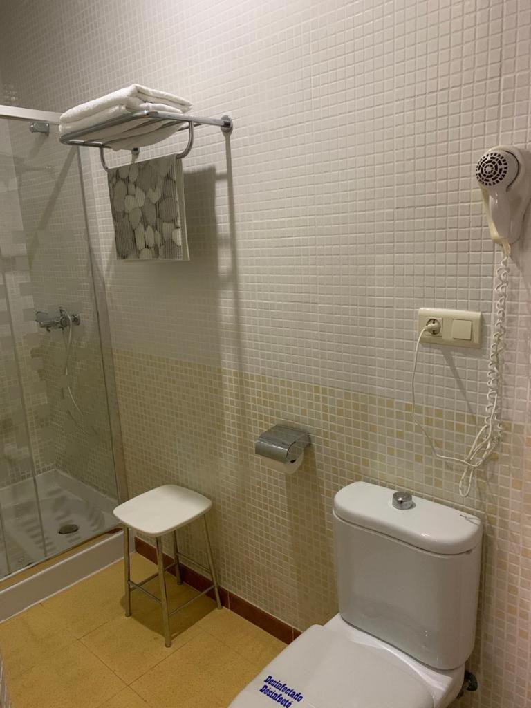 Hostal - Bungalows Camping Cáceres