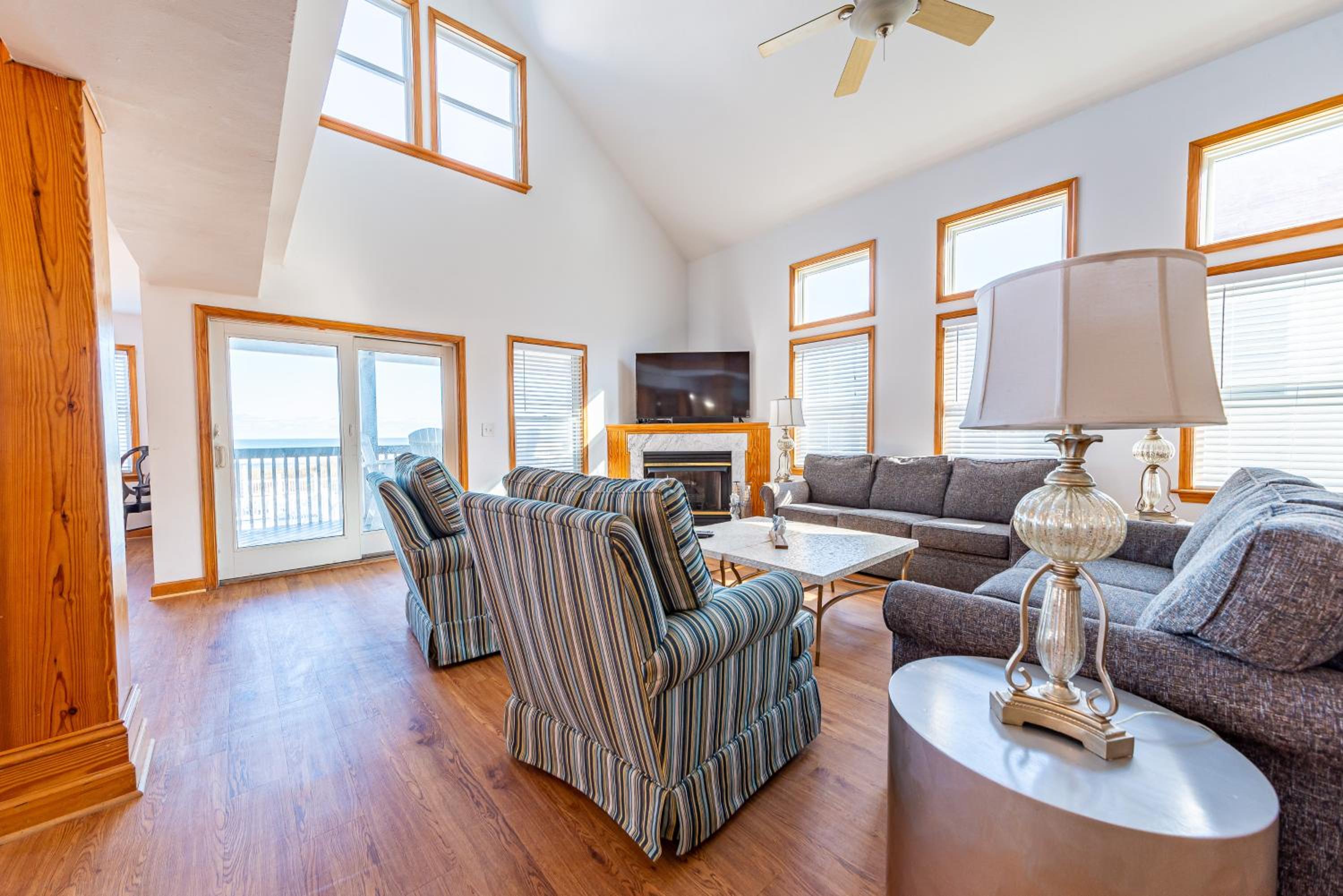 Blue Crush - KDH MP 8, Oceanfront, Ocean Views, Pool, Cabana, Hot Tub, Elevator, Rec Room, Pets OK