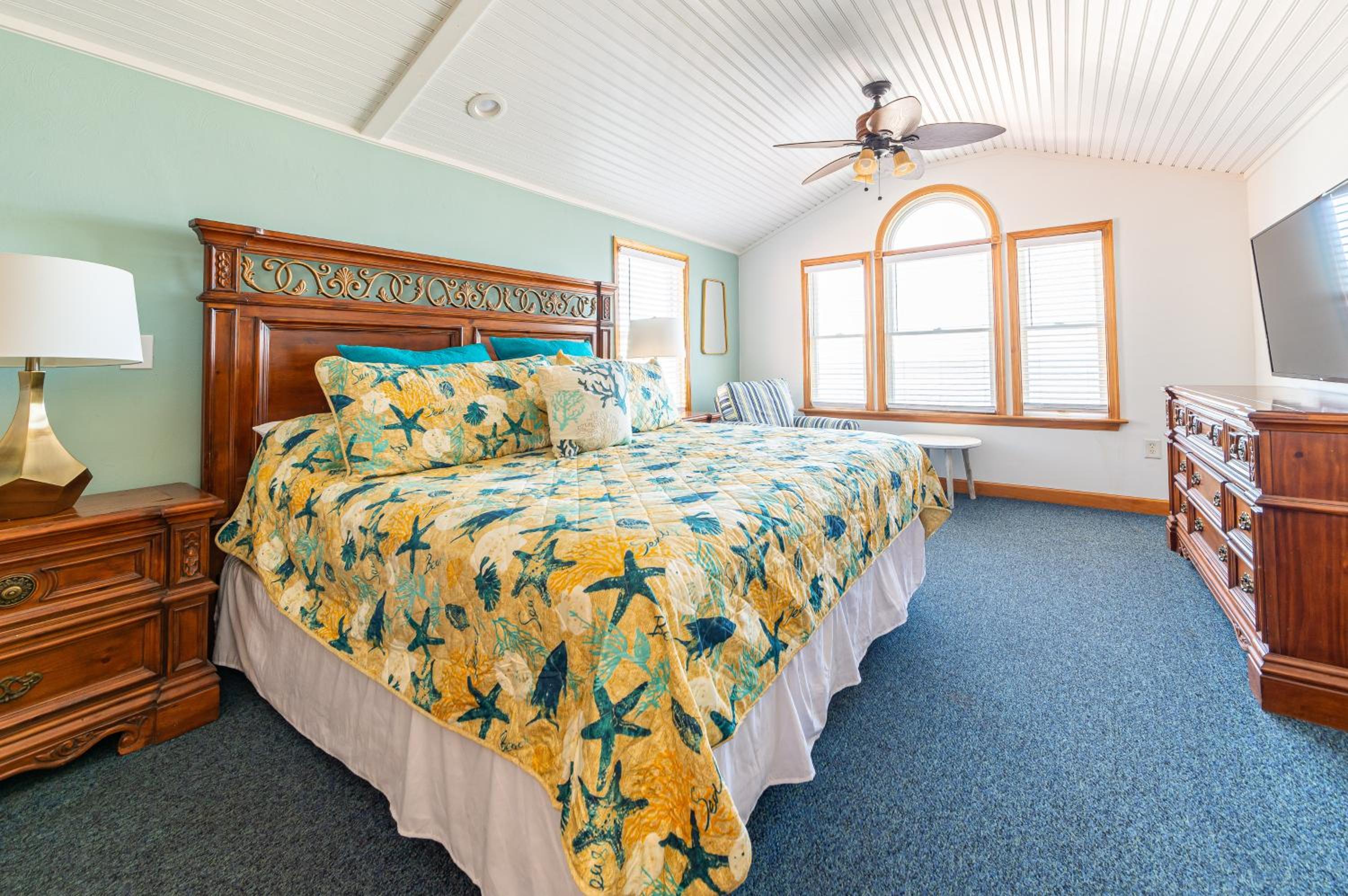 Blue Crush - KDH MP 8, Oceanfront, Ocean Views, Pool, Cabana, Hot Tub, Elevator, Rec Room, Pets OK
