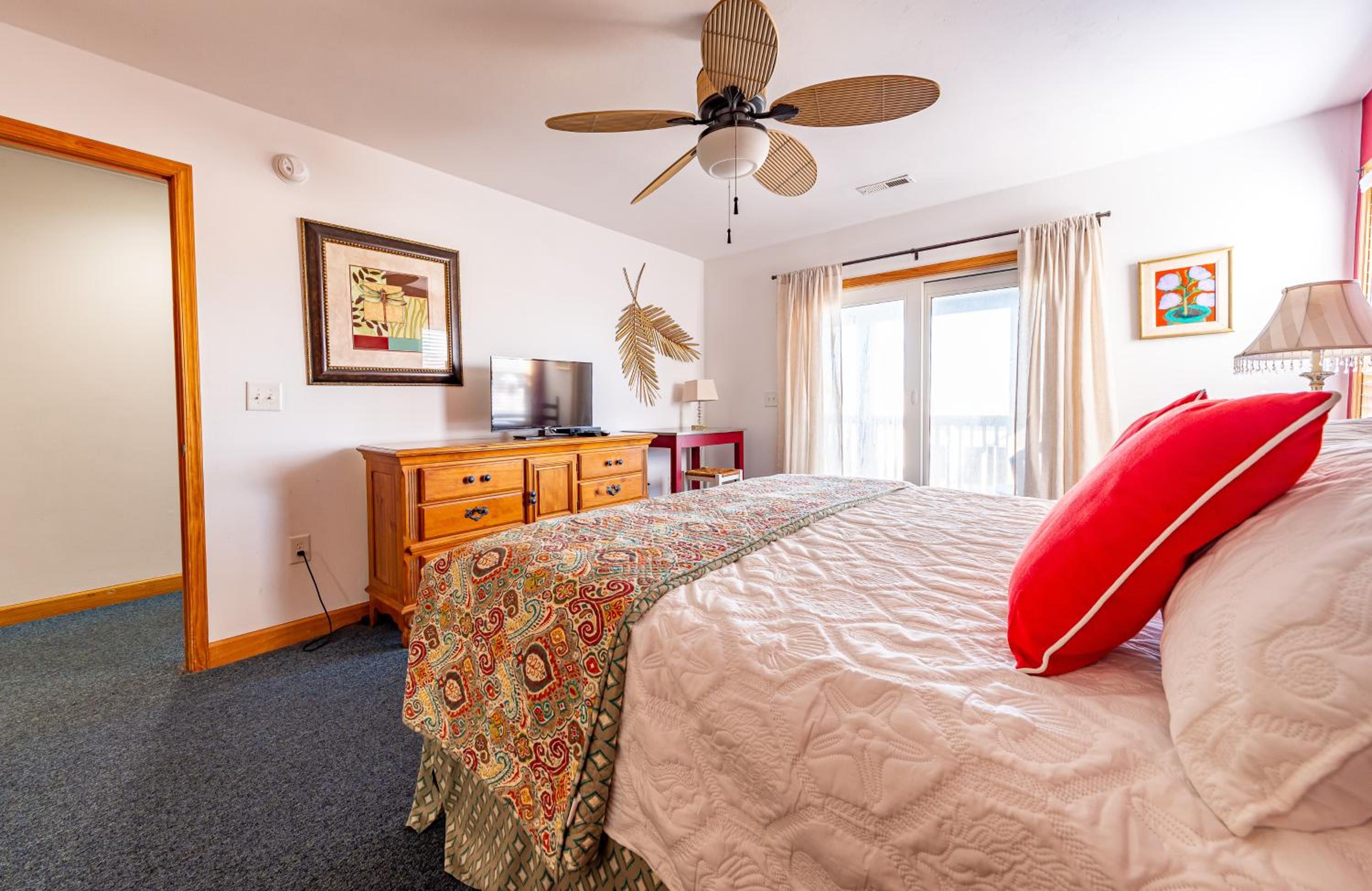 Blue Crush - KDH MP 8, Oceanfront, Ocean Views, Pool, Cabana, Hot Tub, Elevator, Rec Room, Pets OK