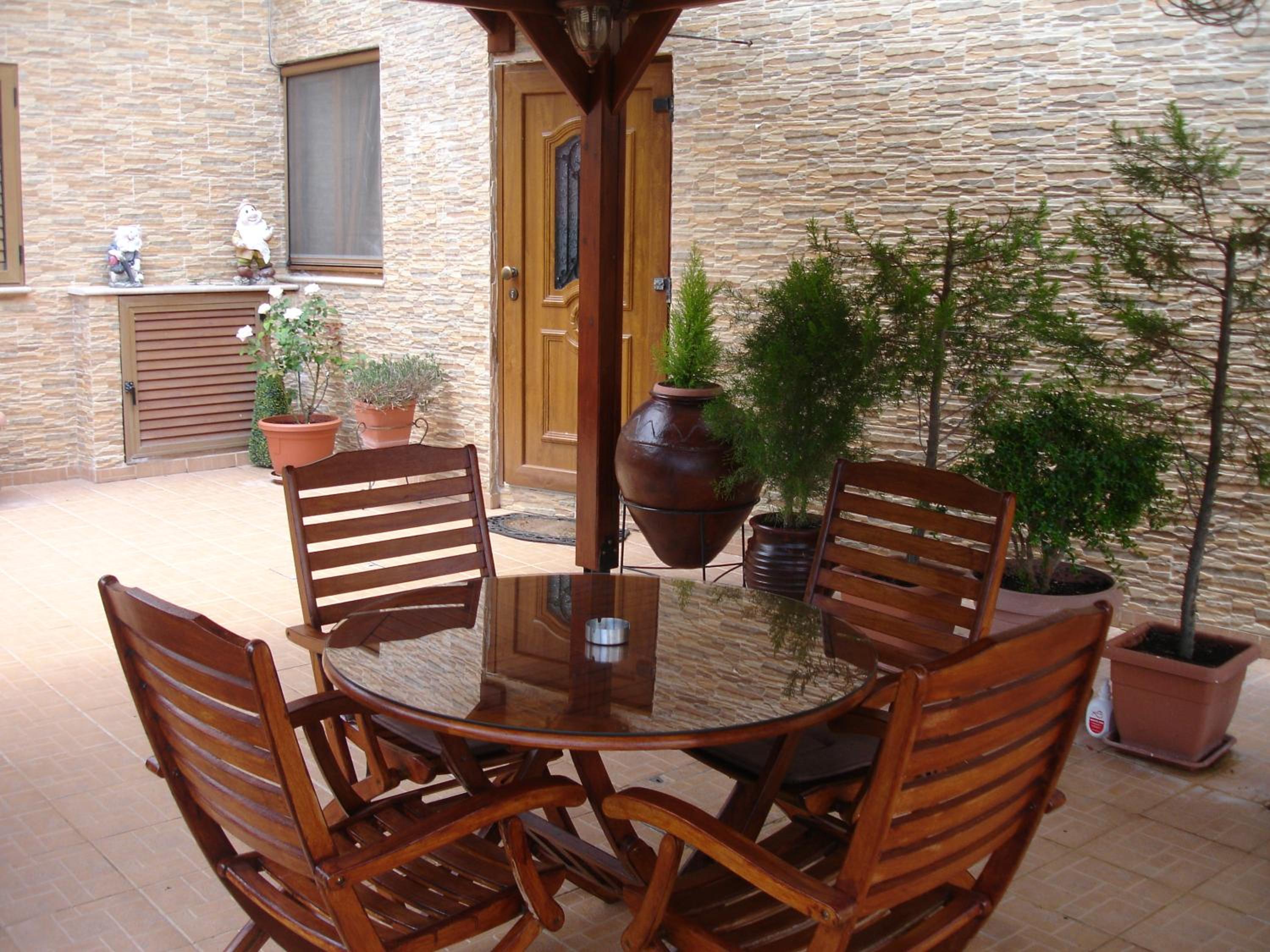 The Love Holiday House