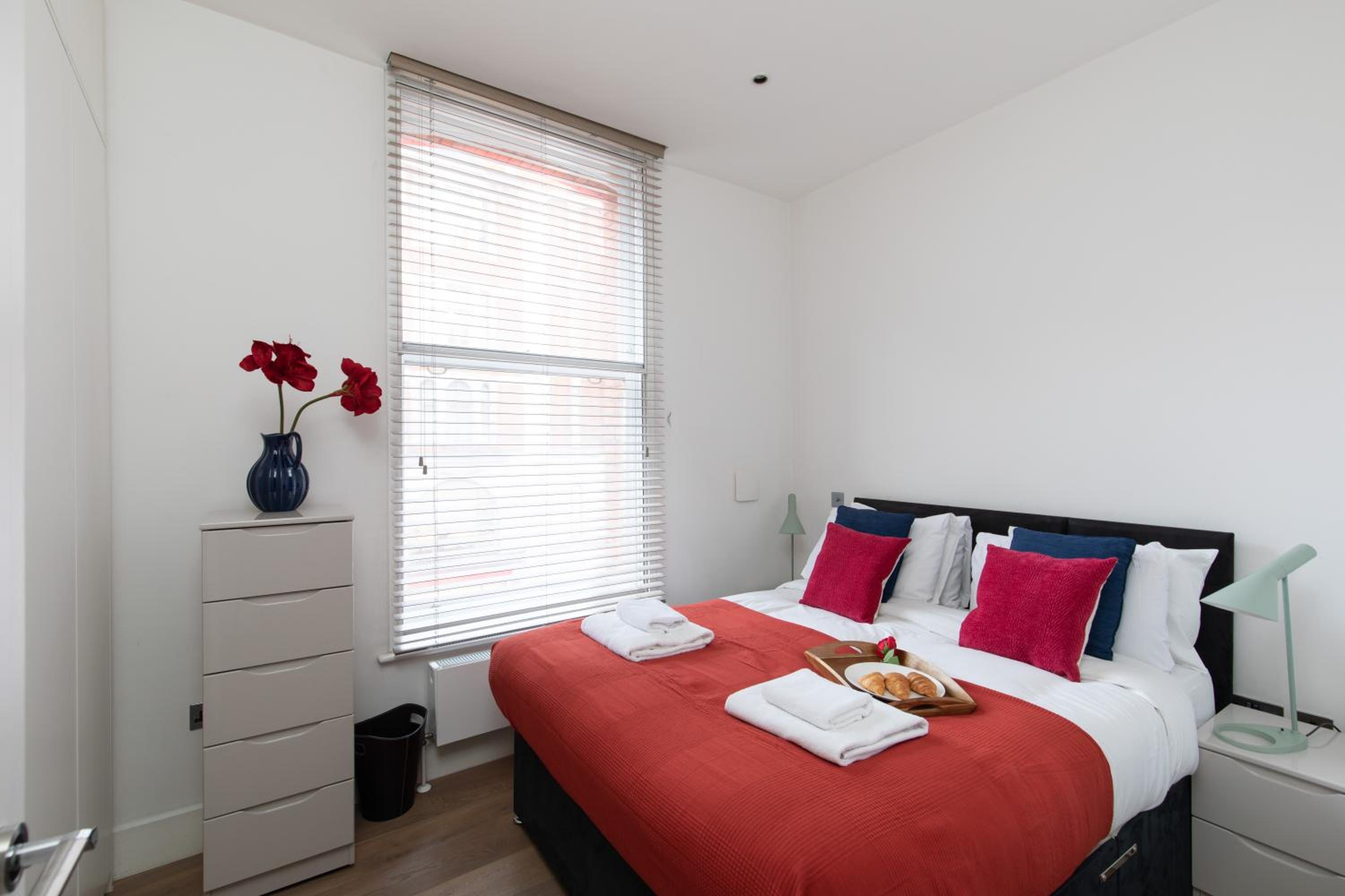 homely – Central London West End Apartments photo 4
