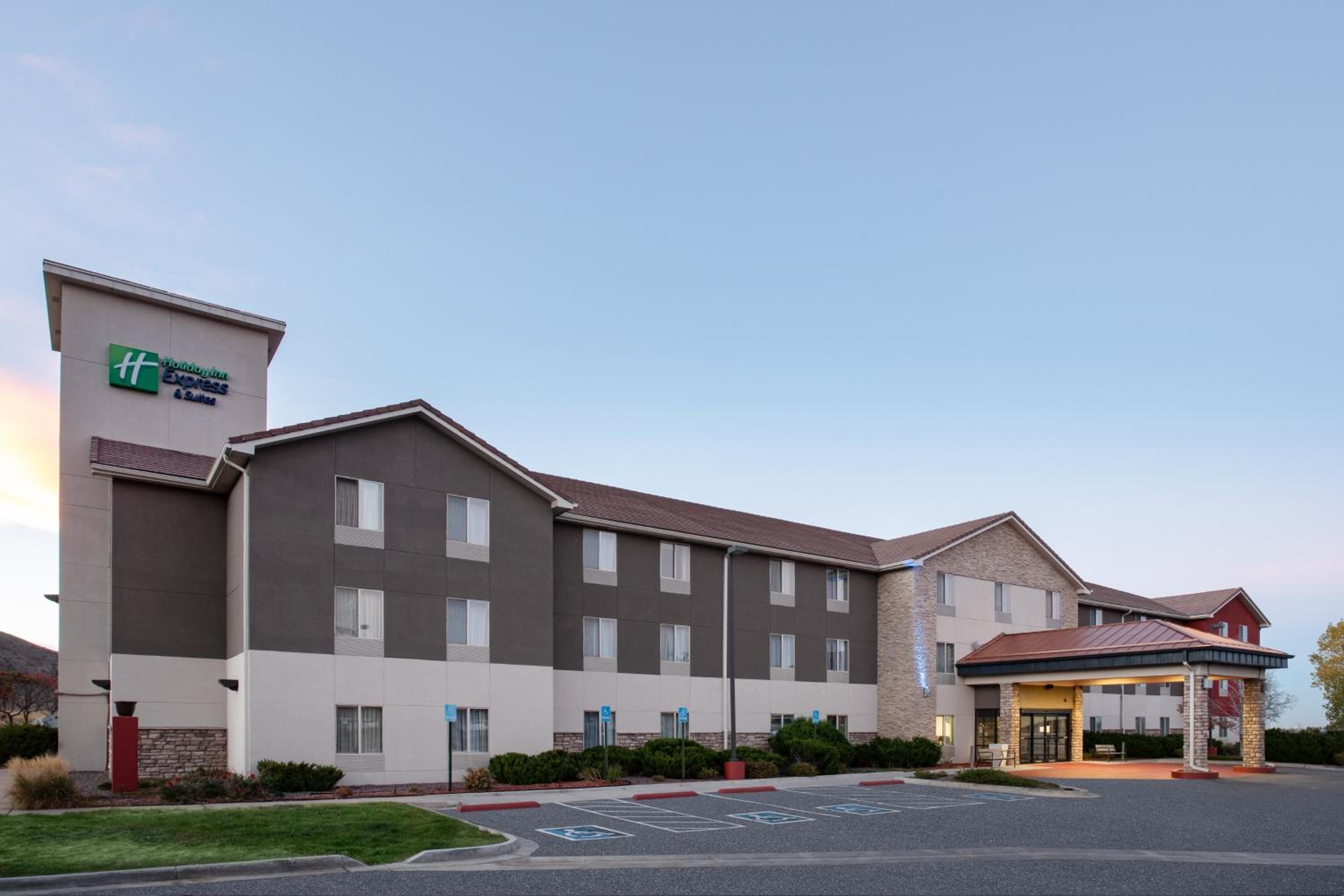 Hotel Holiday Inn Express Hotel & Suites Littleton, an IHG Hotel - Image 1