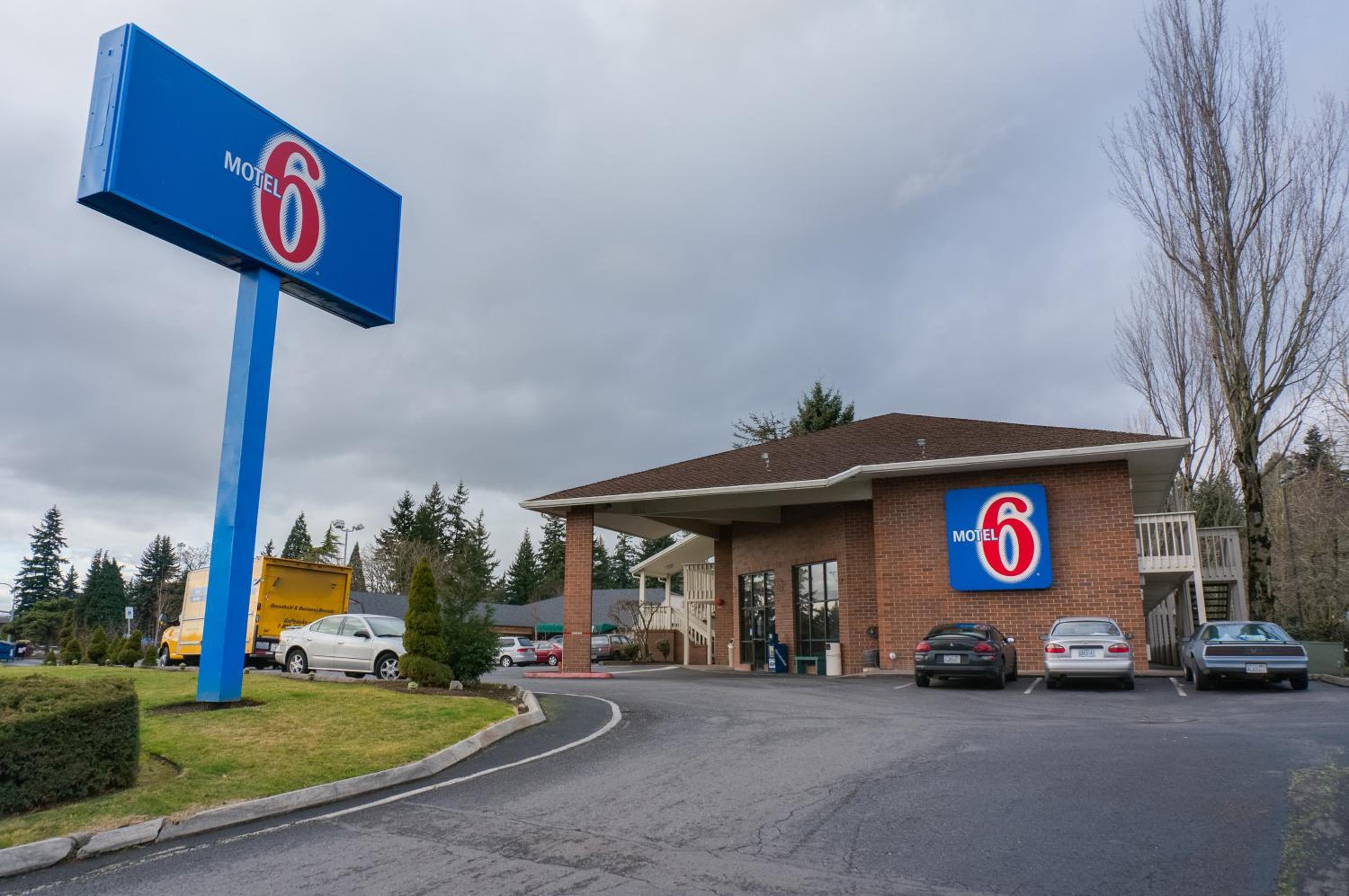 Vancouver Vacations - Motel 6-Vancouver, WA - Property Image 10