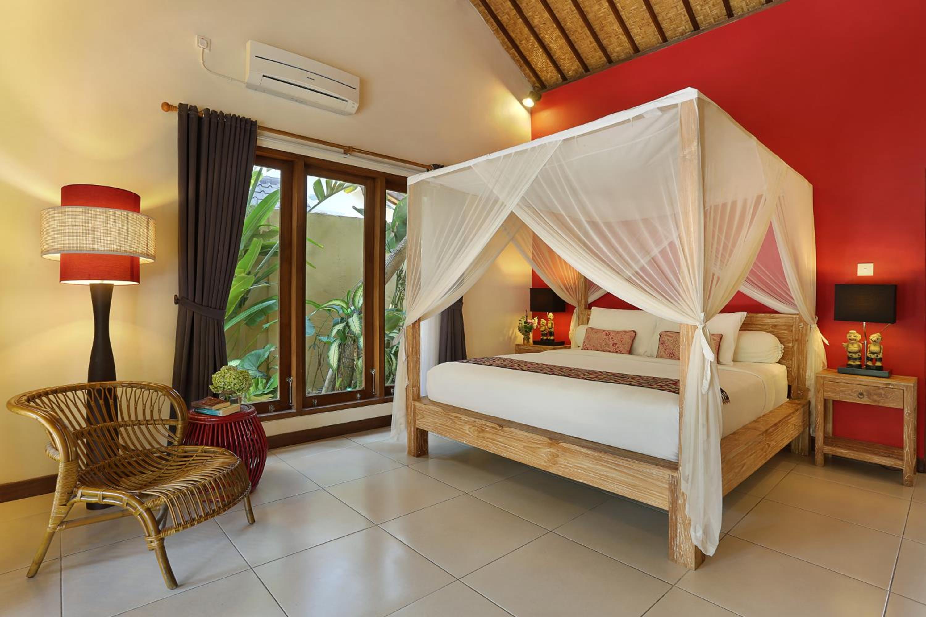Villa Agni - BEST location! 3BR villa at the heart of Seminyak view 3