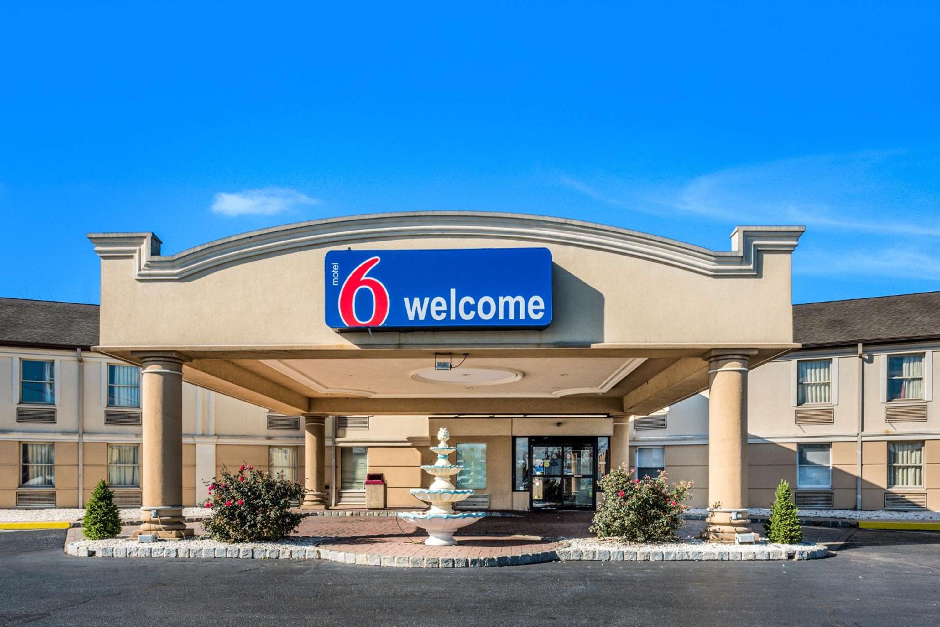 Hotel Motel 6 Levittown, PA - Bensalem