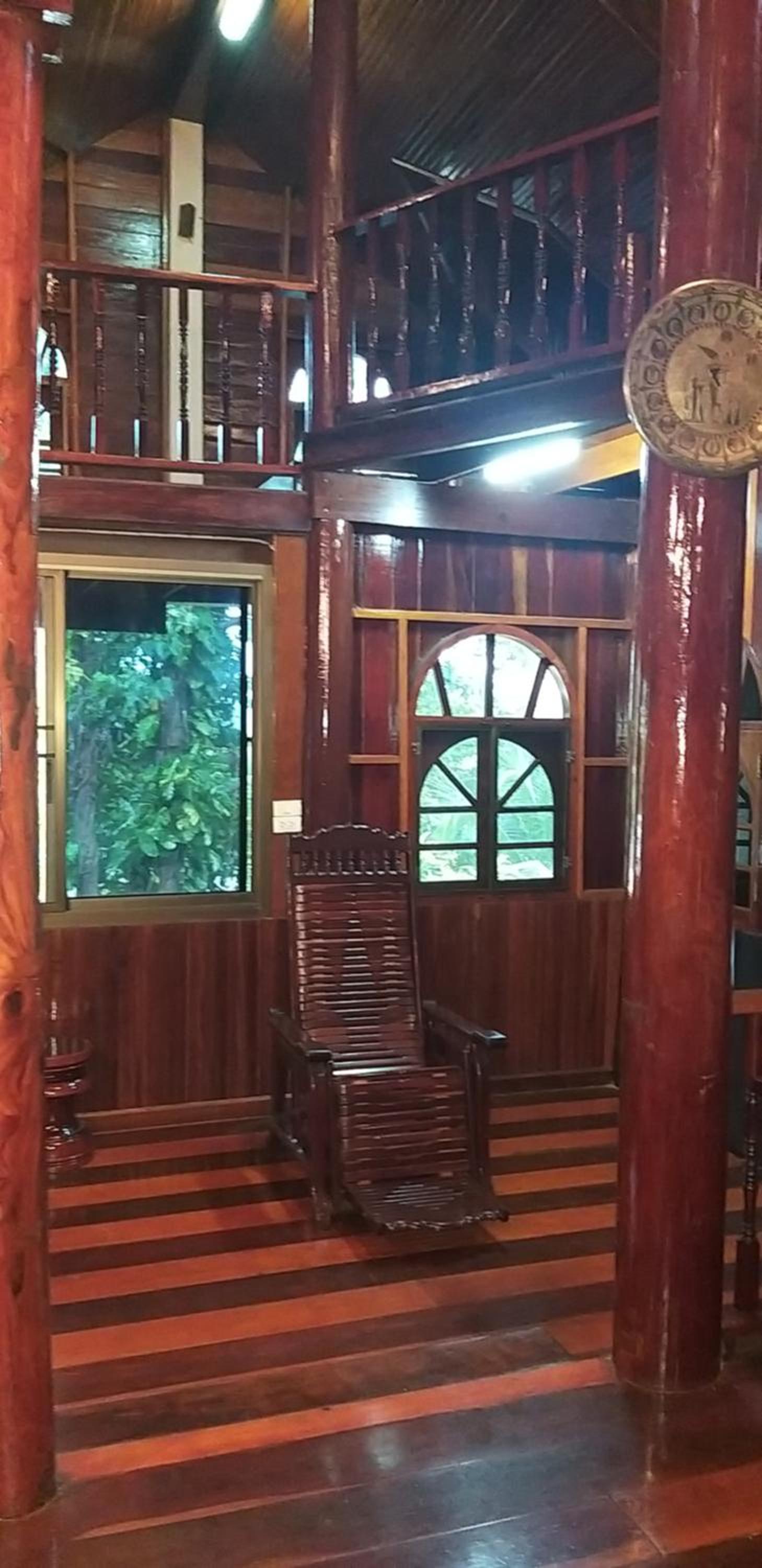 Ratmanee House