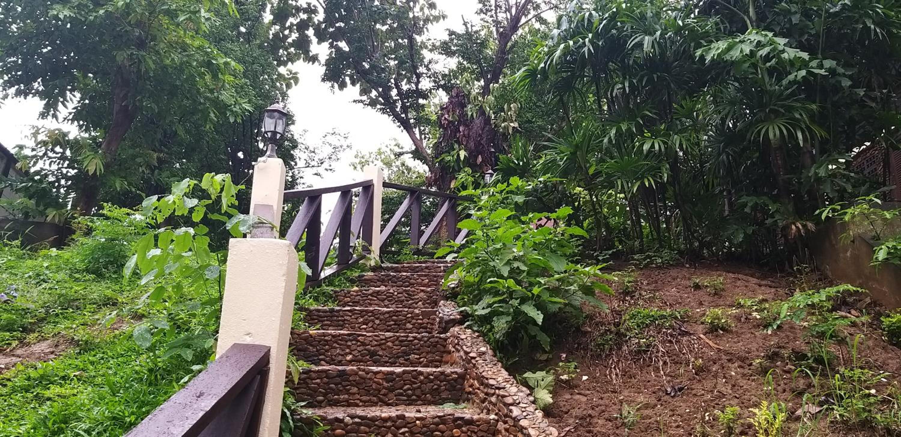 Ratmanee House