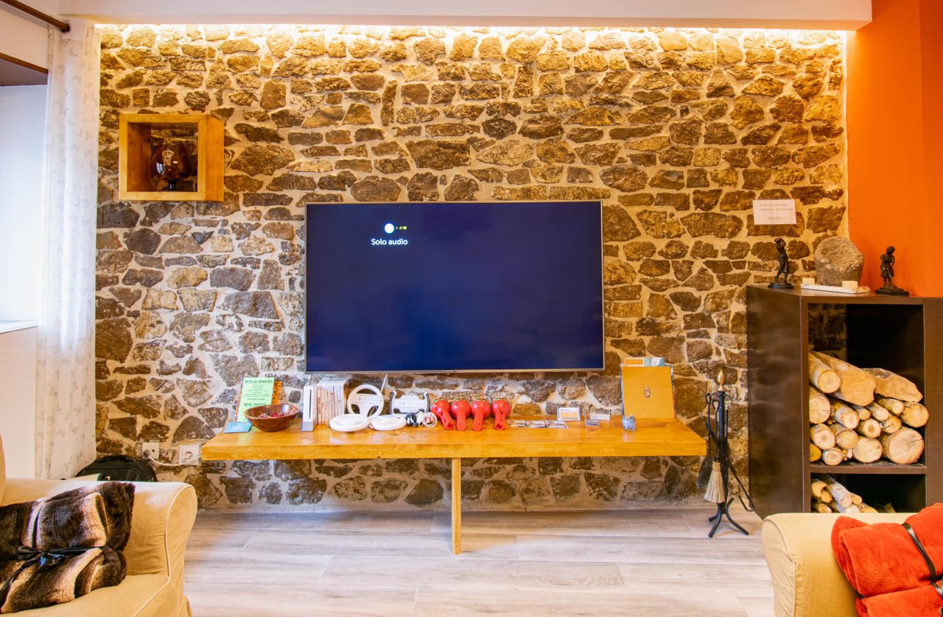 Amplia casa para desconectar con vistas al lago view 4