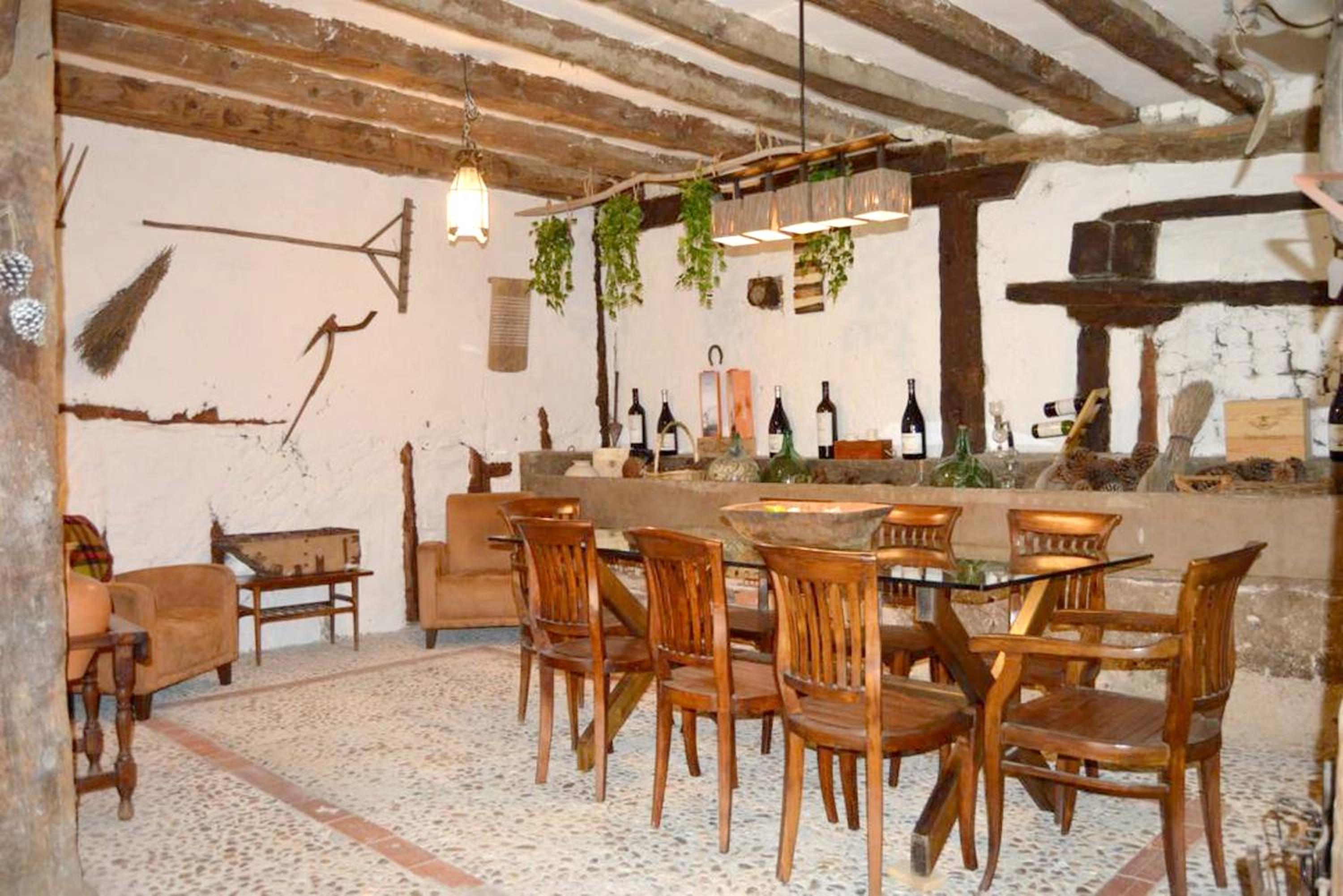 Spacious villa with private pool - Campo de Cuéllar