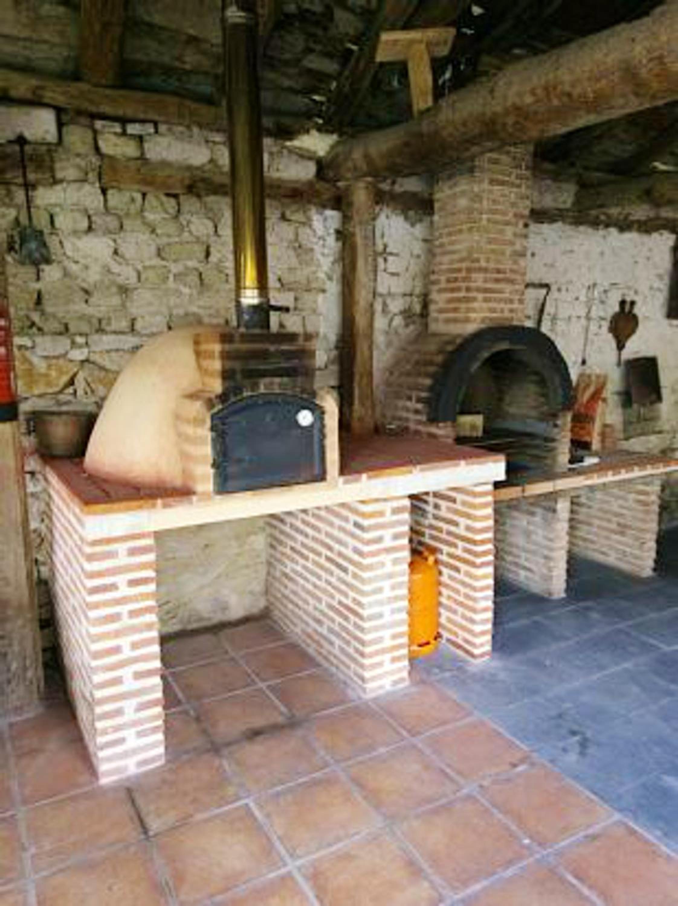Spacious villa with private pool - Campo de Cuéllar