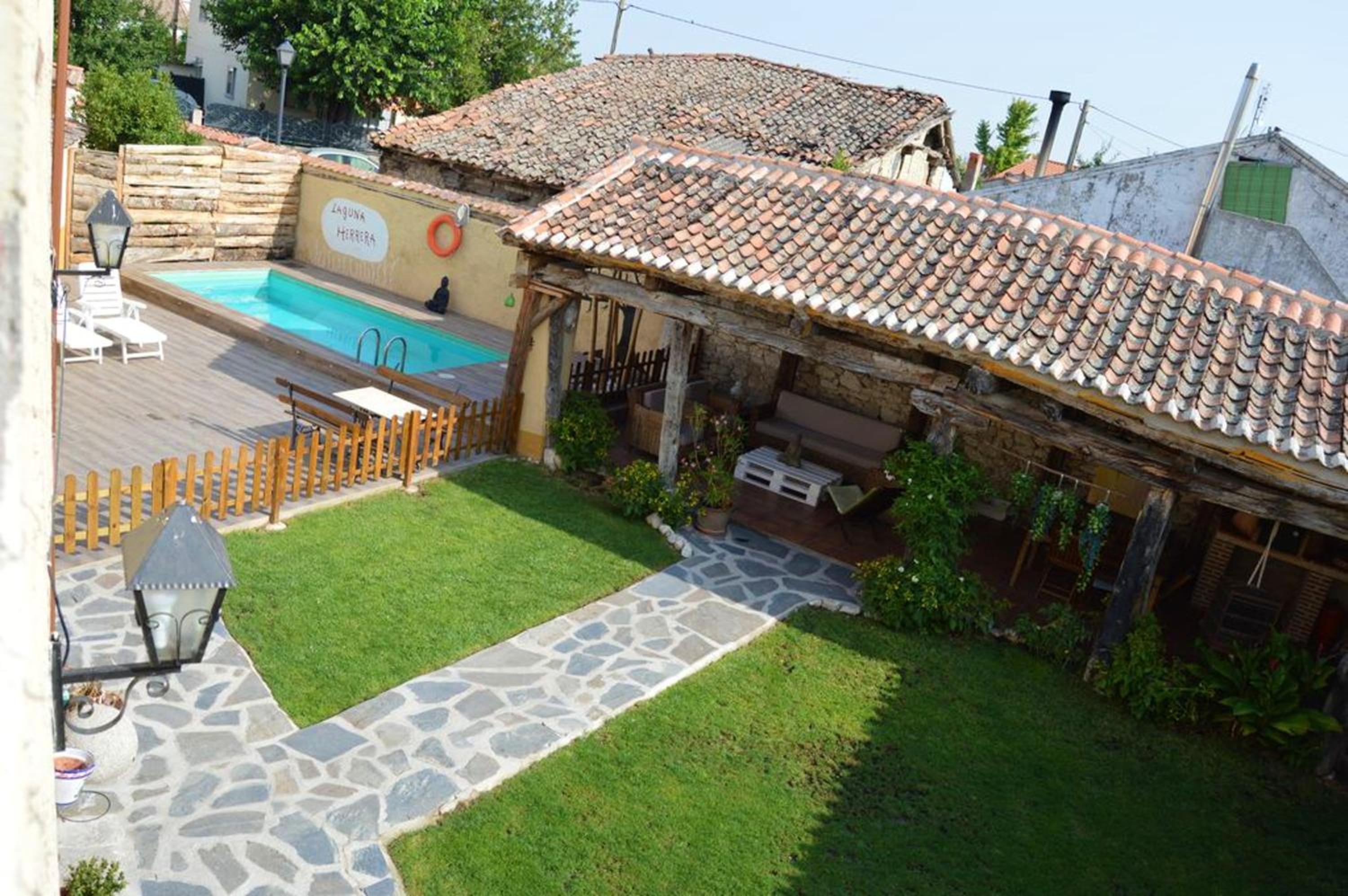 Spacious villa with private pool - Campo de Cuéllar