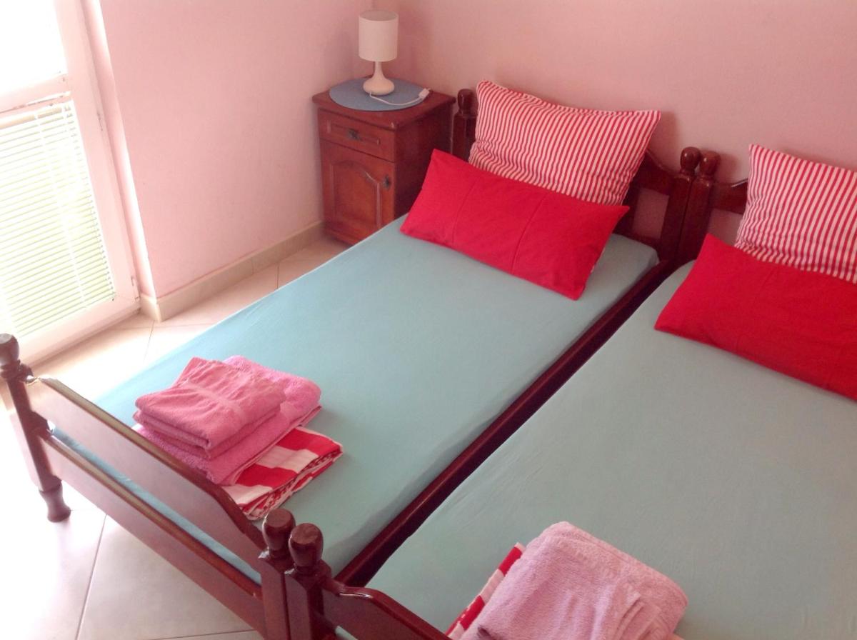 2 bedrooms appartement at Radovici 900 m away from the beach with furnished balcony and wifi photo 3
