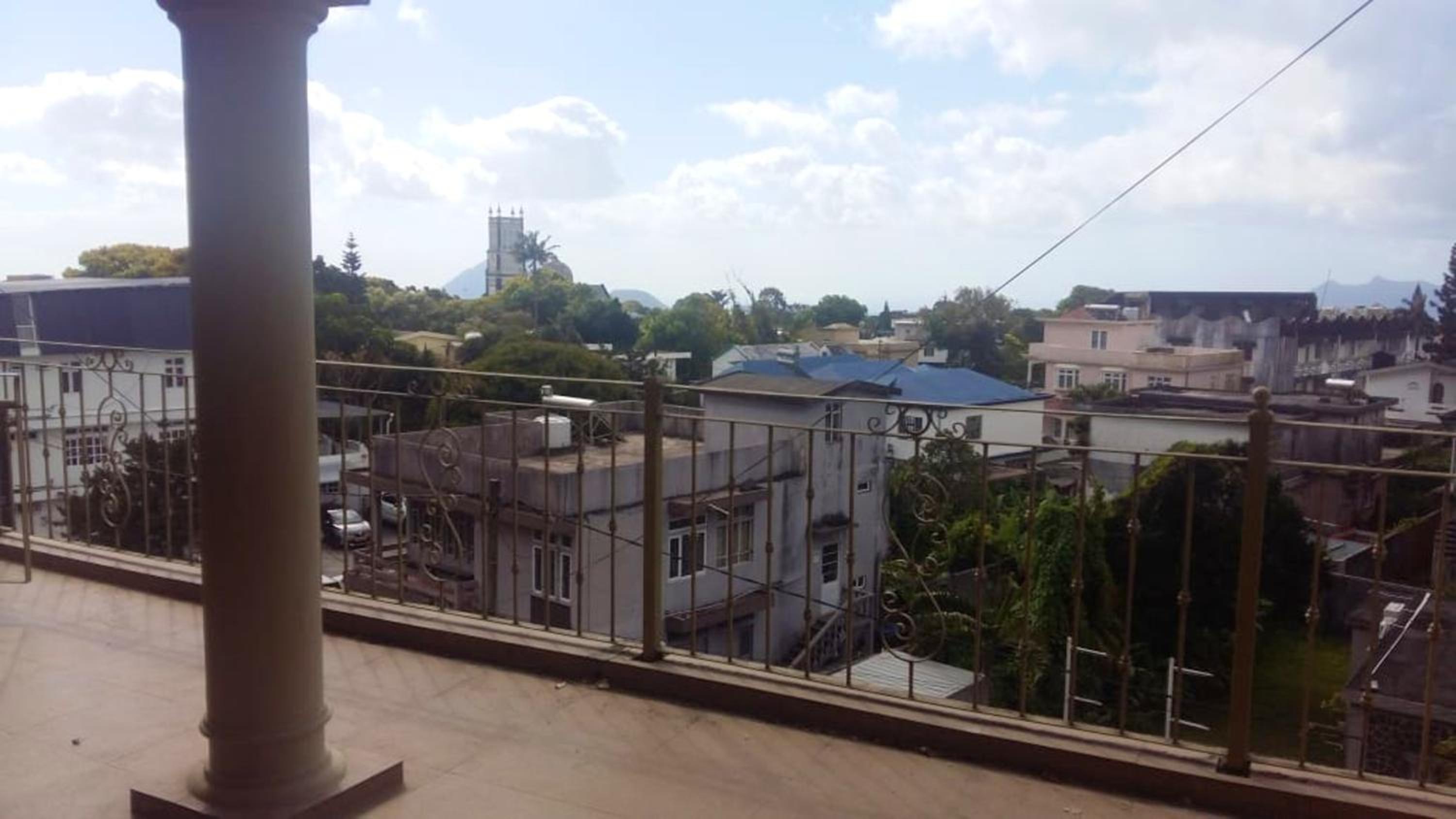 Spacious apartment in Curepipe 150 sqm with balcony