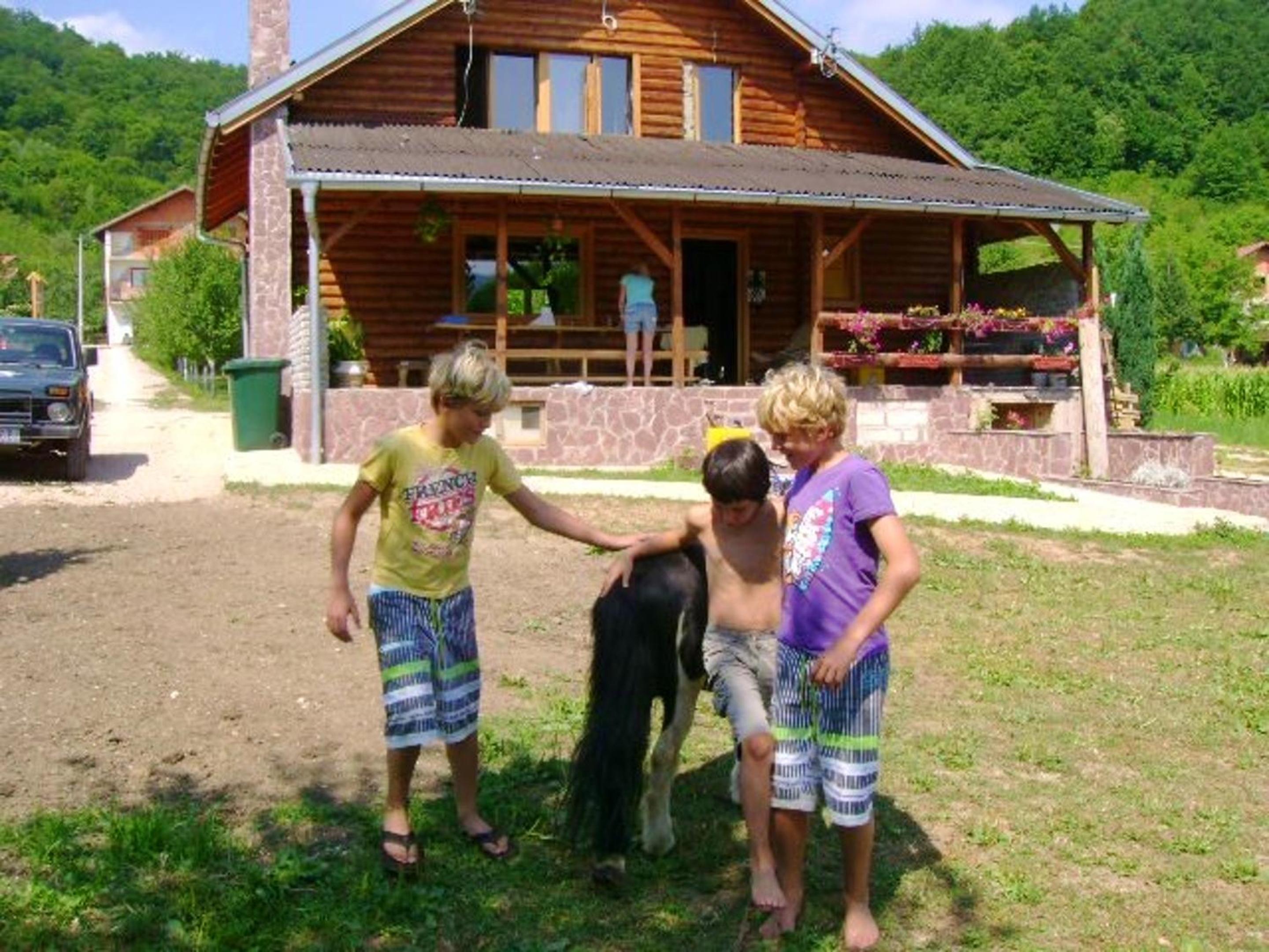 Charming House in Lohovo + Terrace