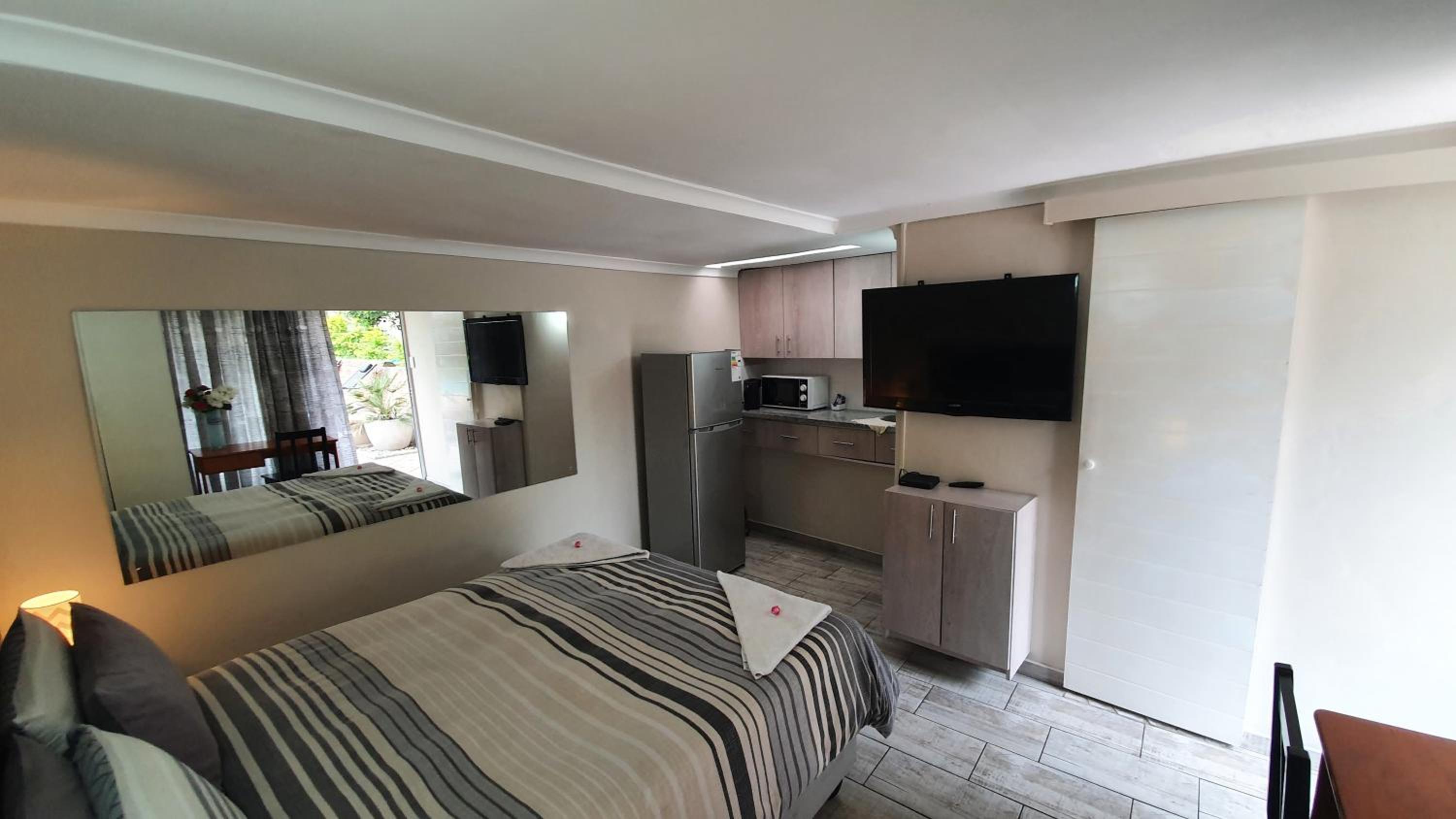Home Away From Home Pinetown - Image 2