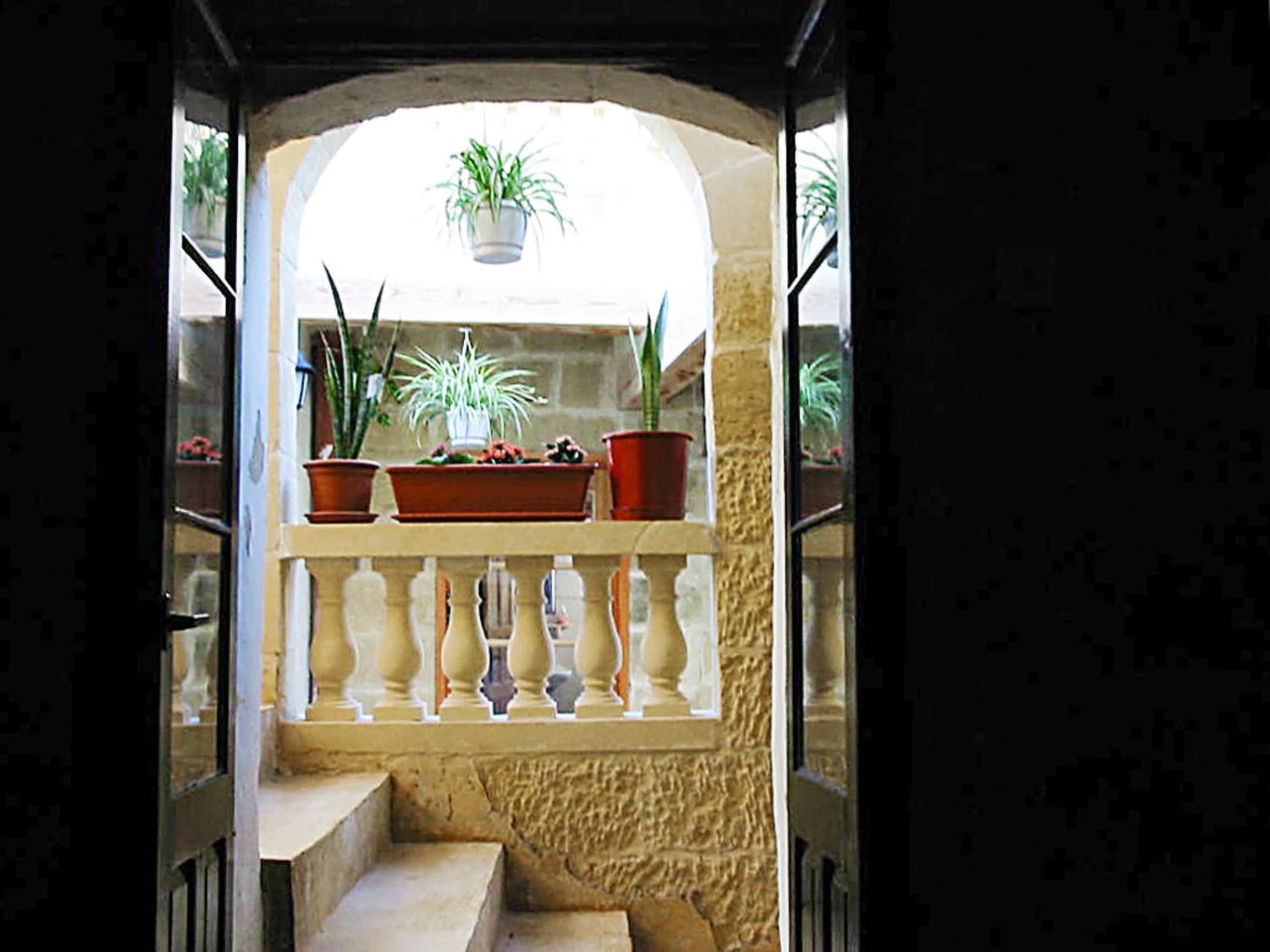 Charming House in Ix - Xewkija with Terrace and Barbecue