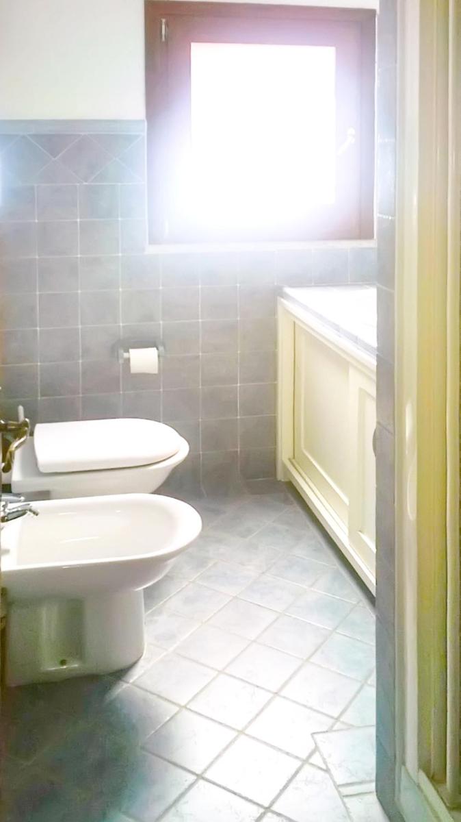2 bedrooms appartement with sea view enclosed garden and wifi at Olbia 6 km away from the beach