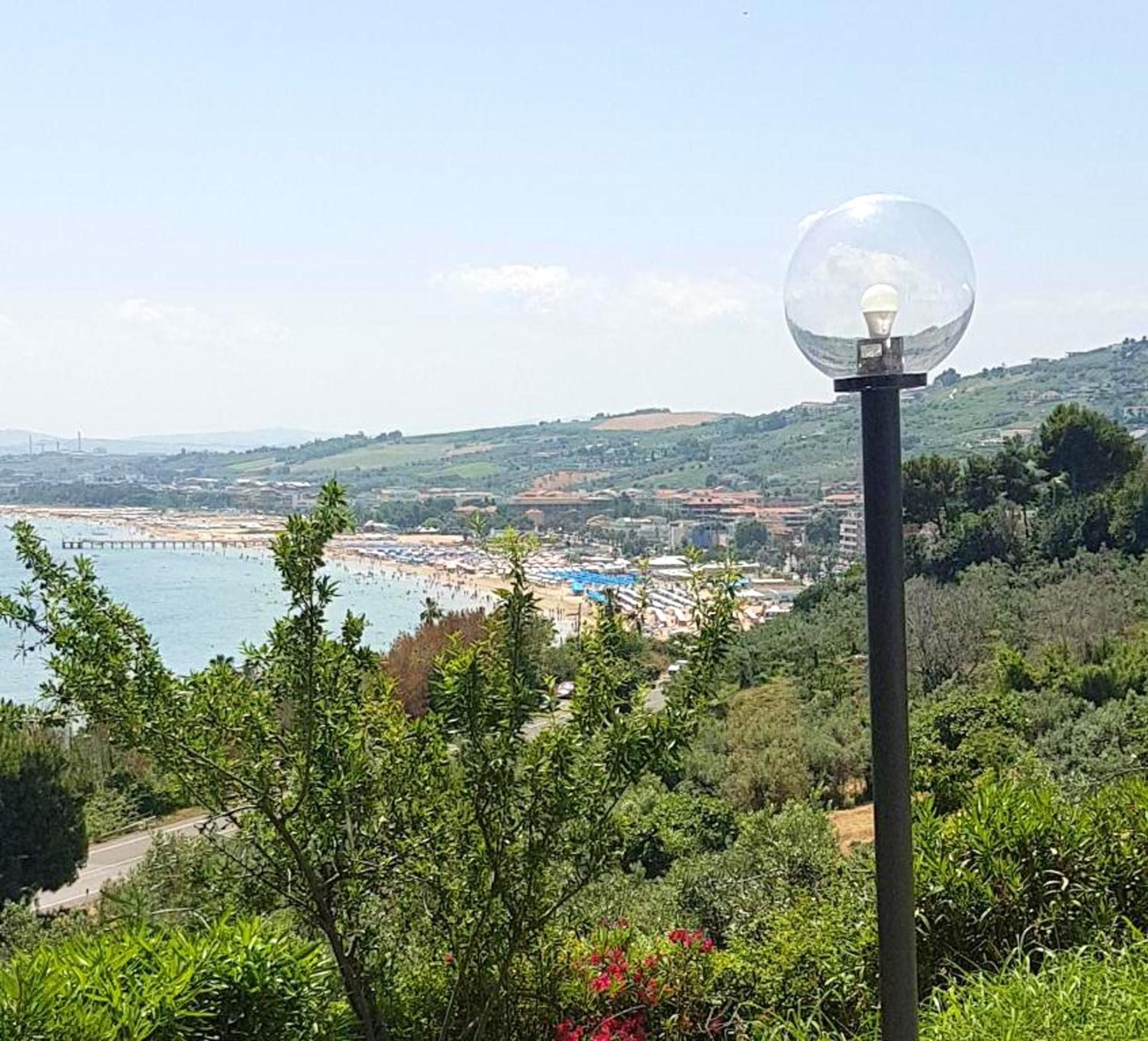 Welcoming House with Sea View in Vasto