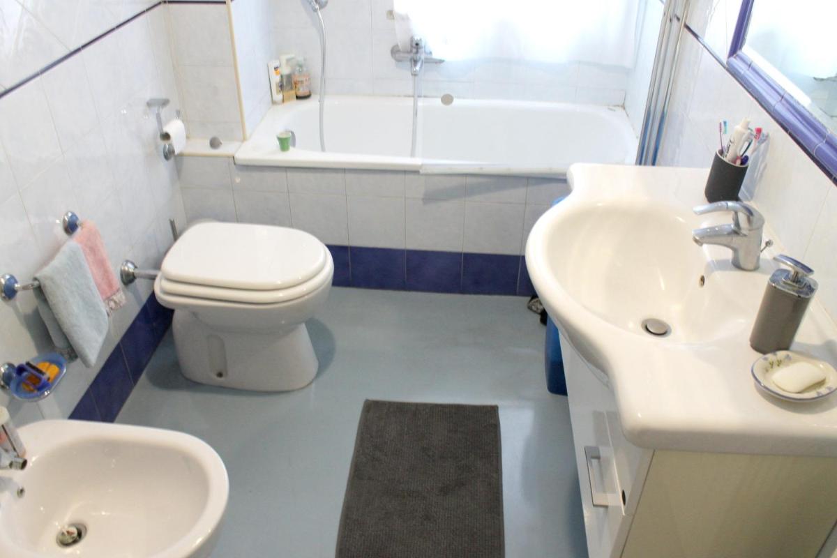 2 bedrooms appartement with city view furnished balcony and wifi at Napoli 4 km away from the beach