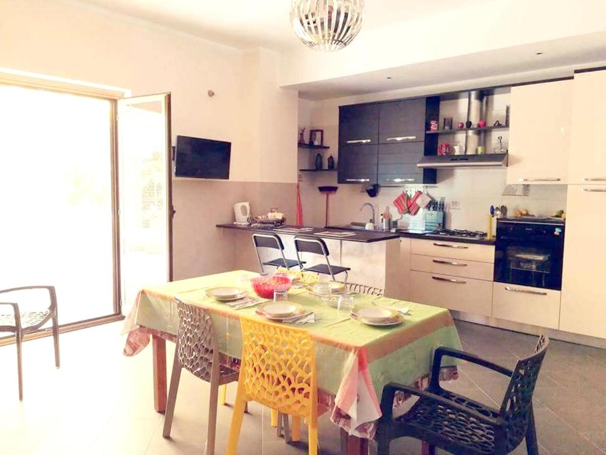3 bedrooms appartement at Marina di Gioiosa Ionica 700 m away from the beach with furnished terrace
