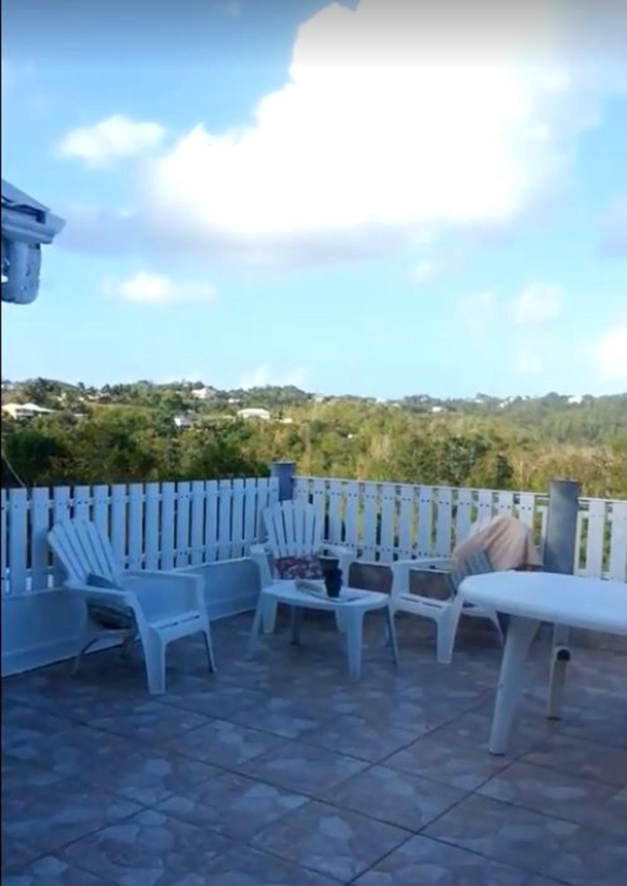 Studio confortable au Gosier 20 m² vue sur jardin view 5