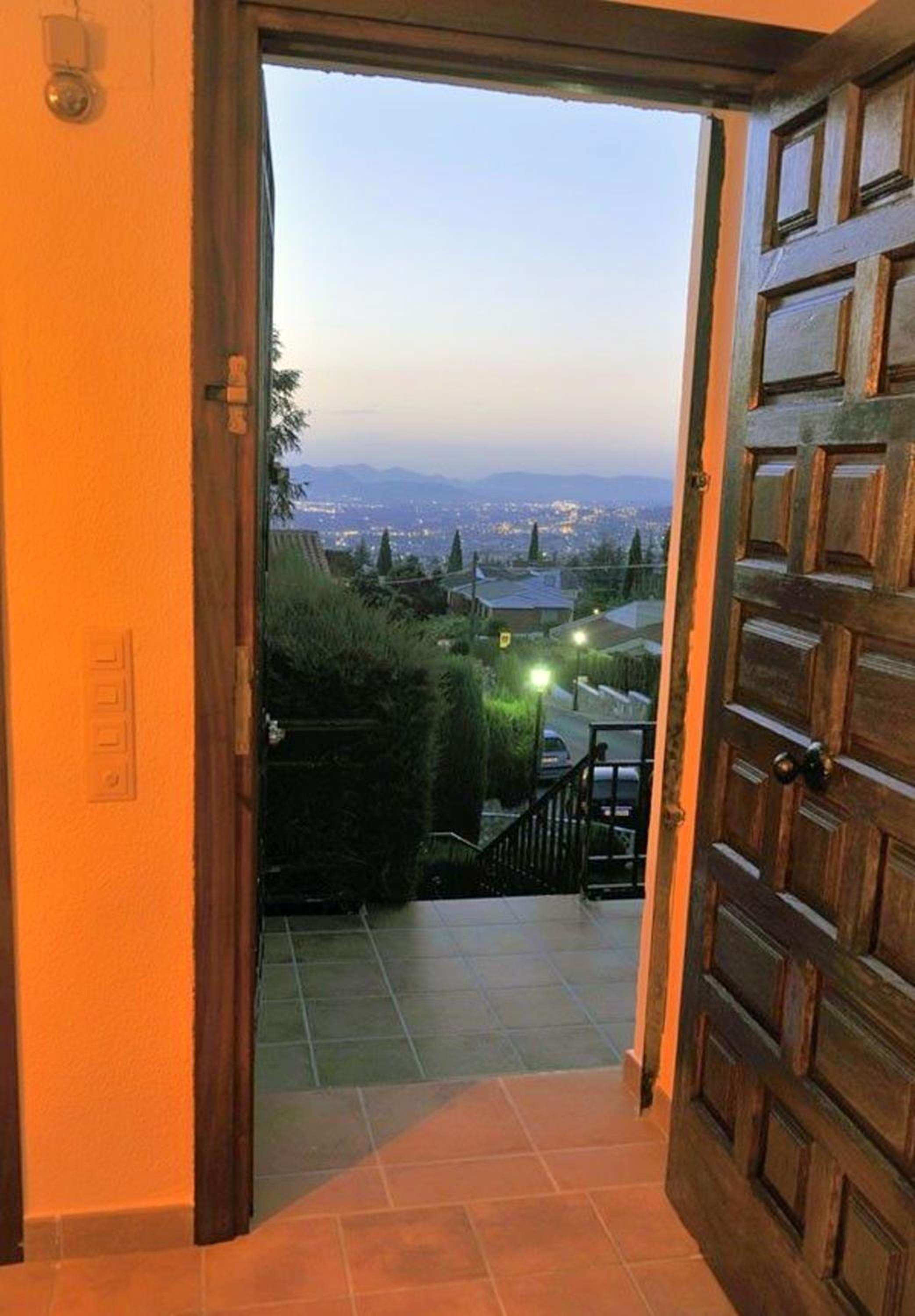 Spacious Villa with Private Pool in Monachil