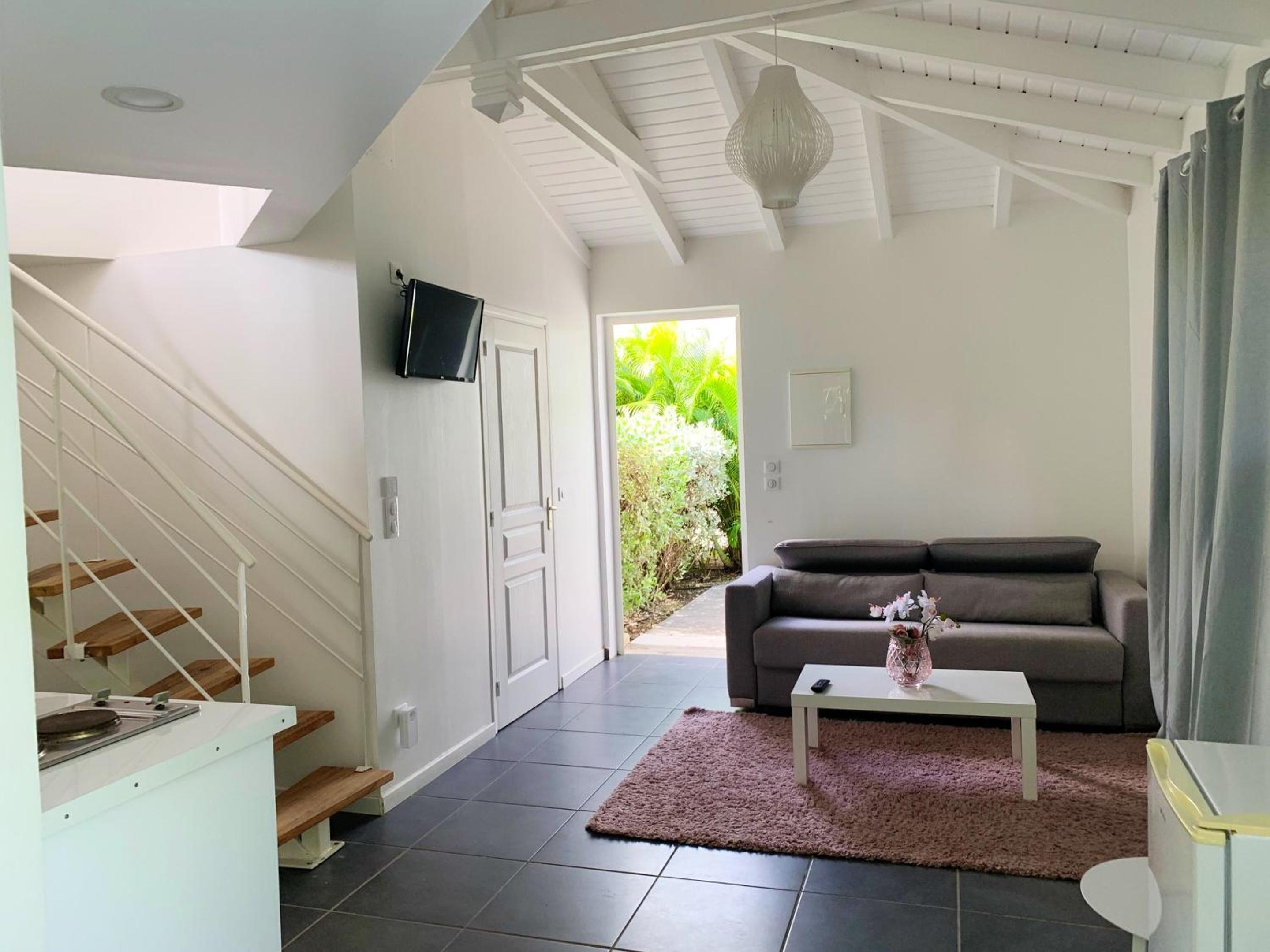 Appartement confortable au Moule, 60 m², vue piscine view 4