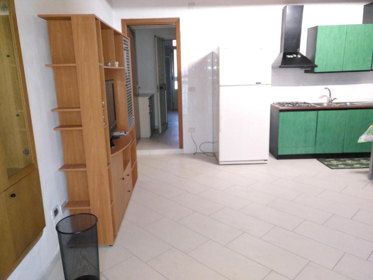 2 bedrooms house with furnished terrace and wifi at Pompei 8 km away from the beach