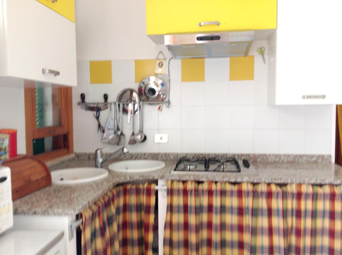 One bedroom appartement at Calasetta 50 m away from the beach with furnished terrace