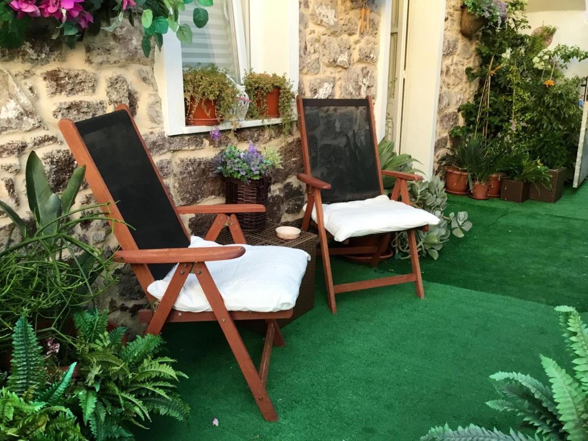 One bedroom appartement at Calasetta 50 m away from the beach with furnished terrace