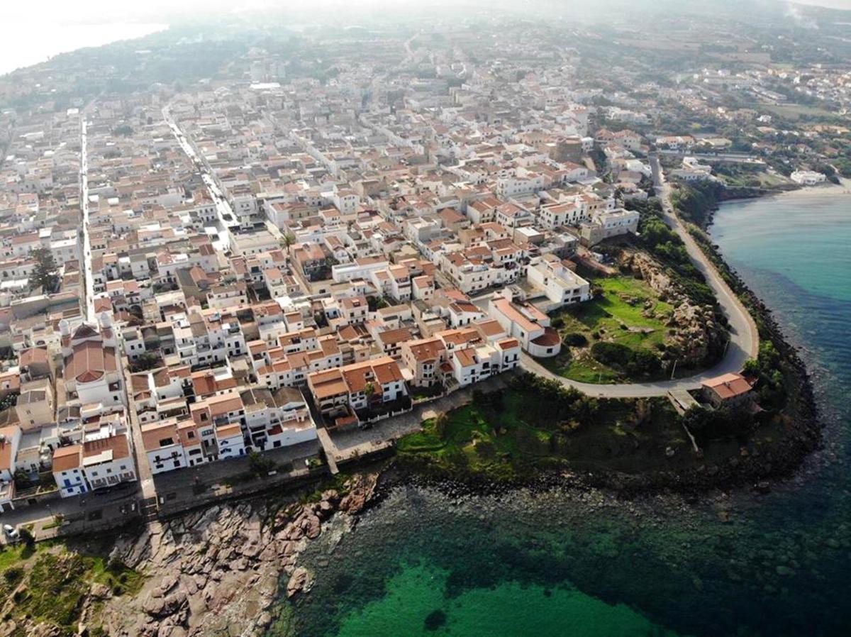 One bedroom appartement at Calasetta 50 m away from the beach with furnished terrace