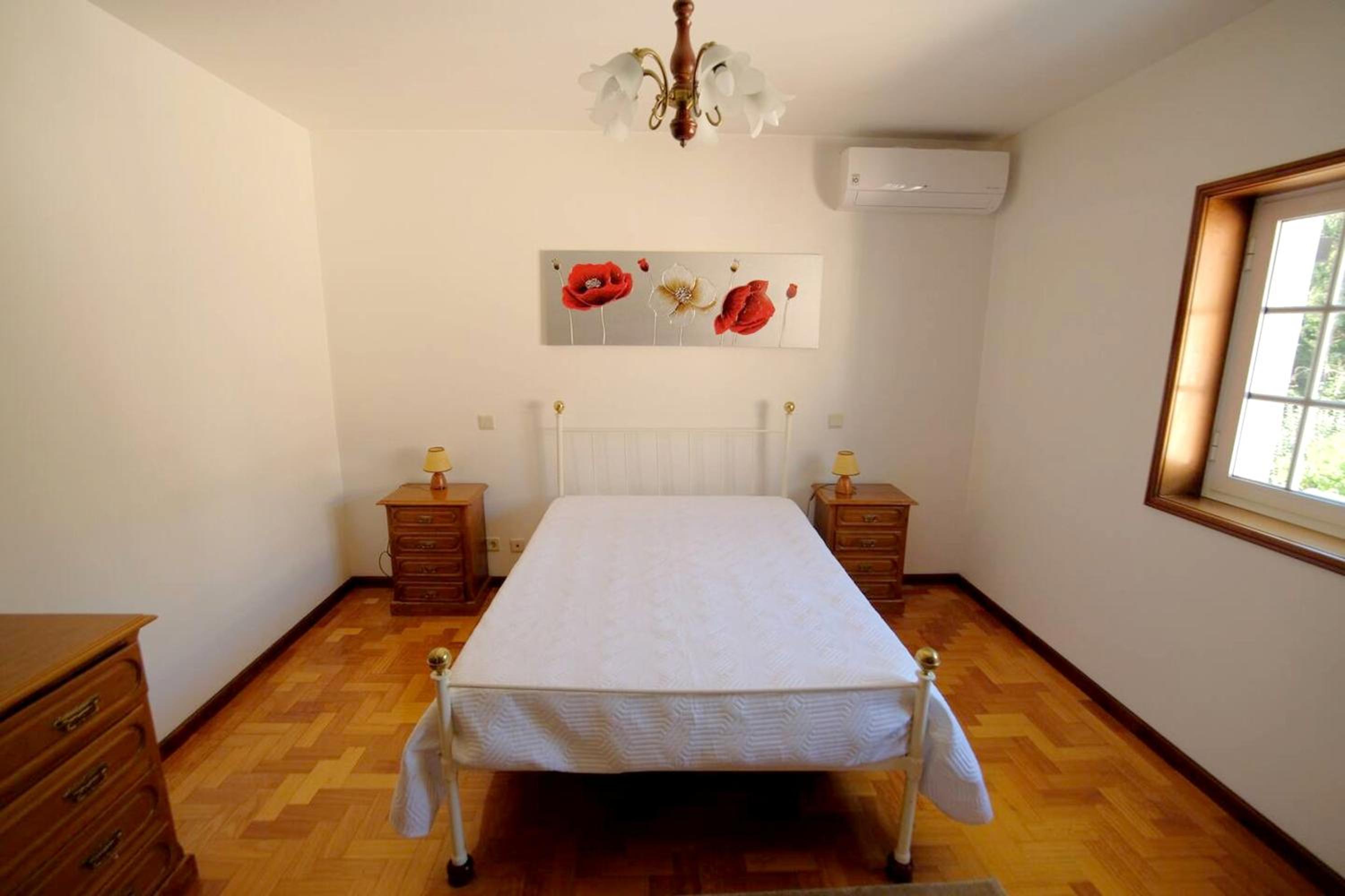 Spacious house in Santa Maria da Feira - 220 m² with city view view 5