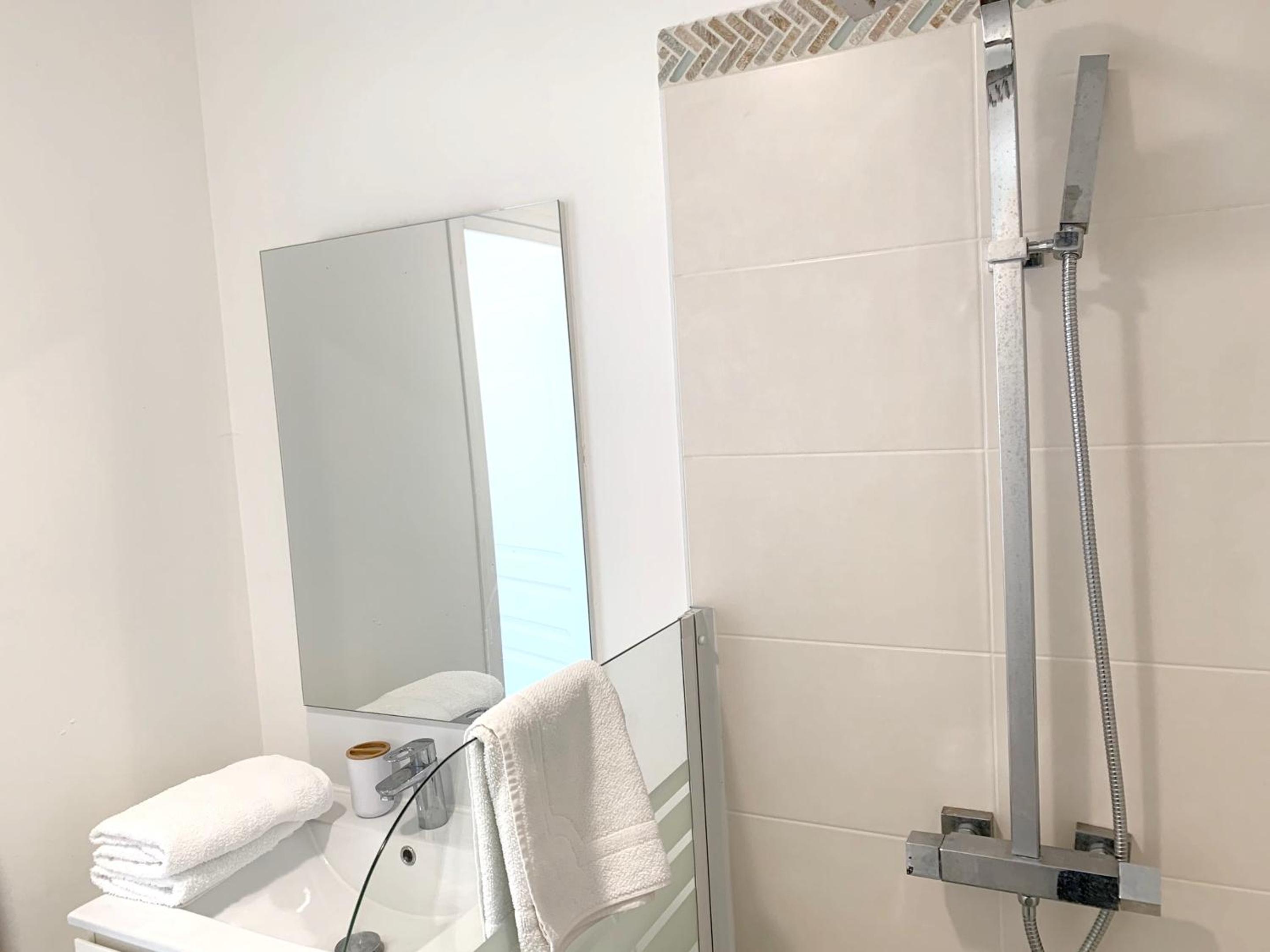 Appartement charmant Le Moule + piscine