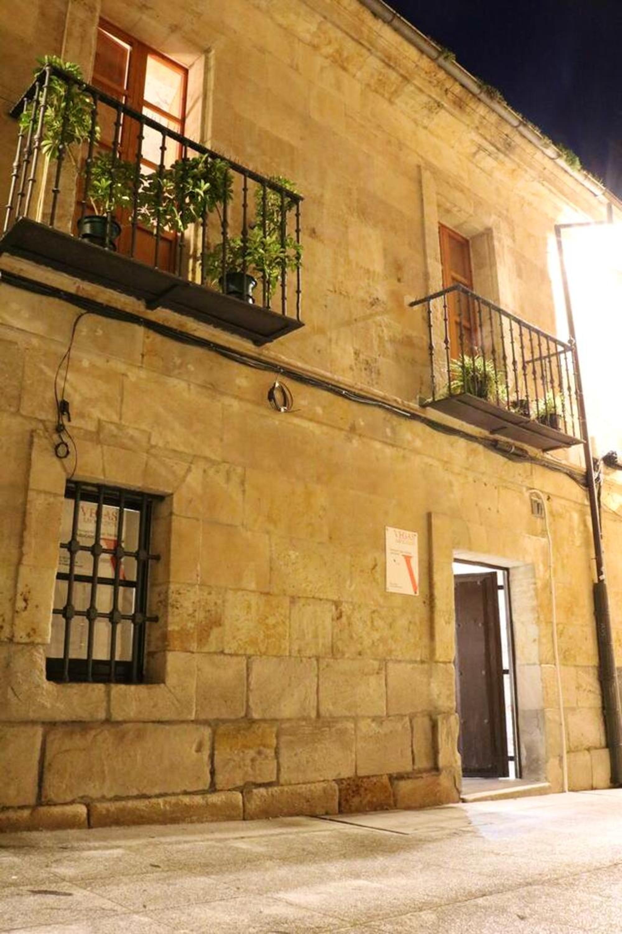 Contemporary Apartment in Salamanca 45 sqm Wheelchair Access