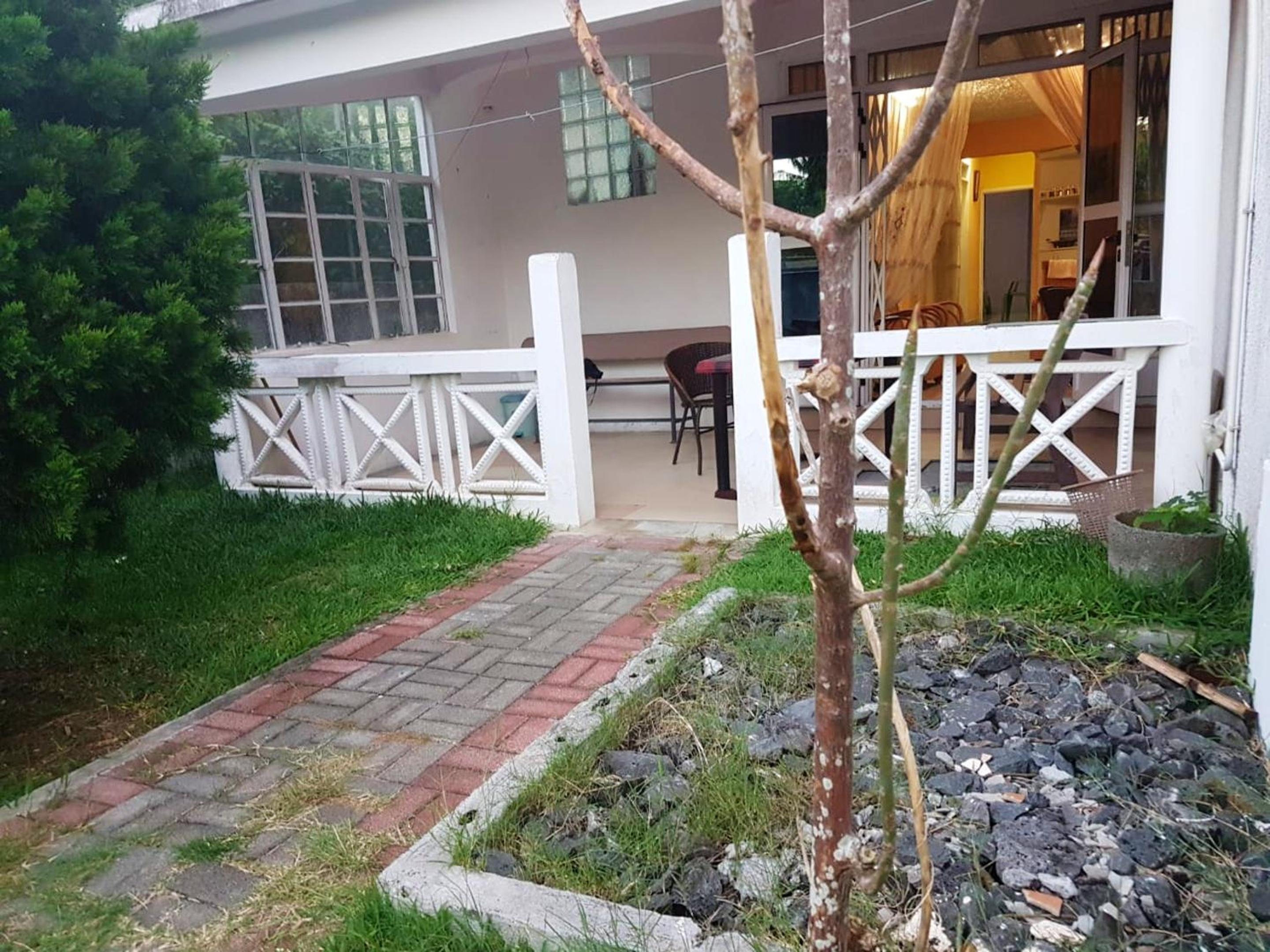 Spacious Apartment Trou aux Biches