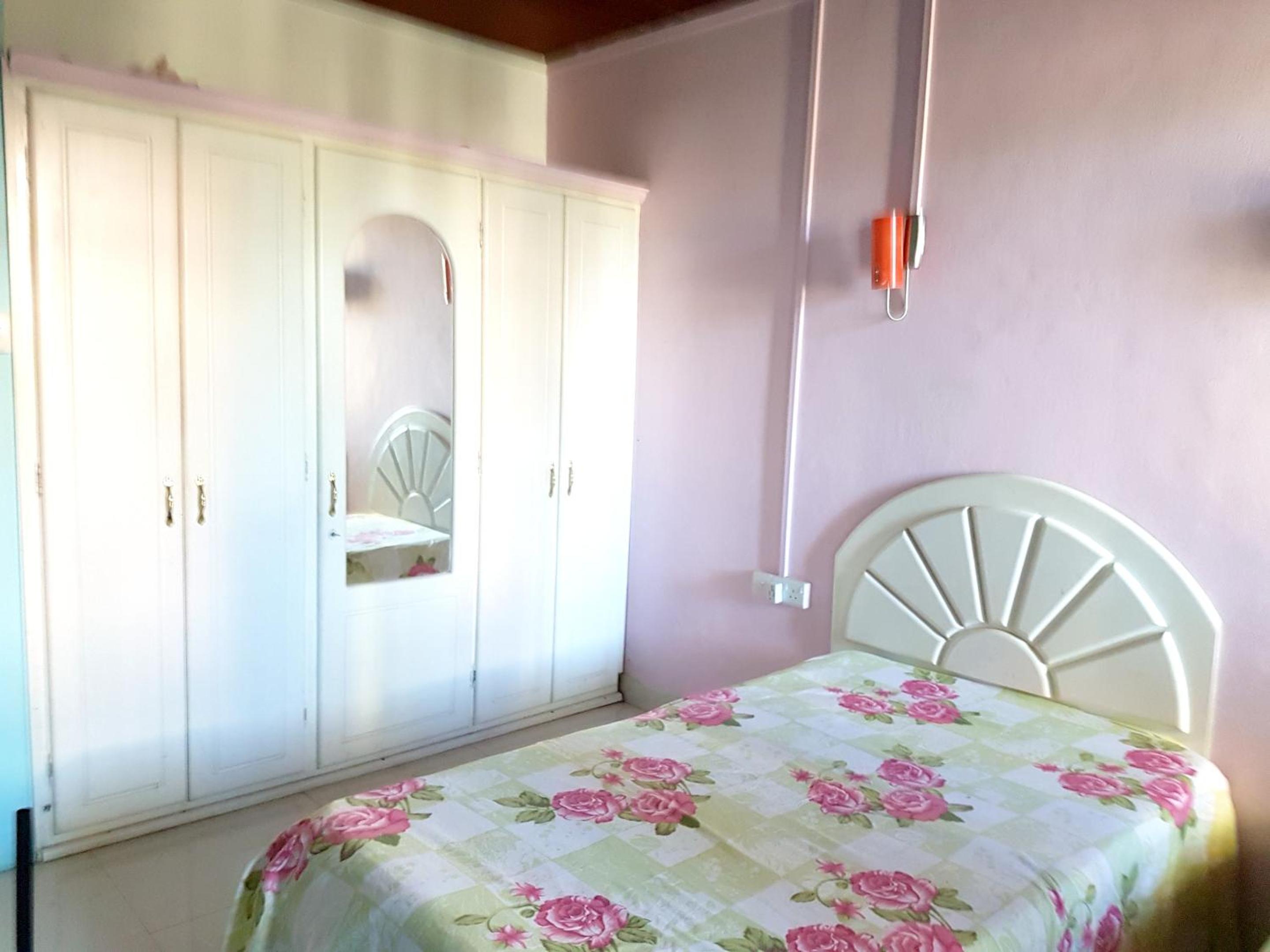 Spacious Apartment Trou aux Biches
