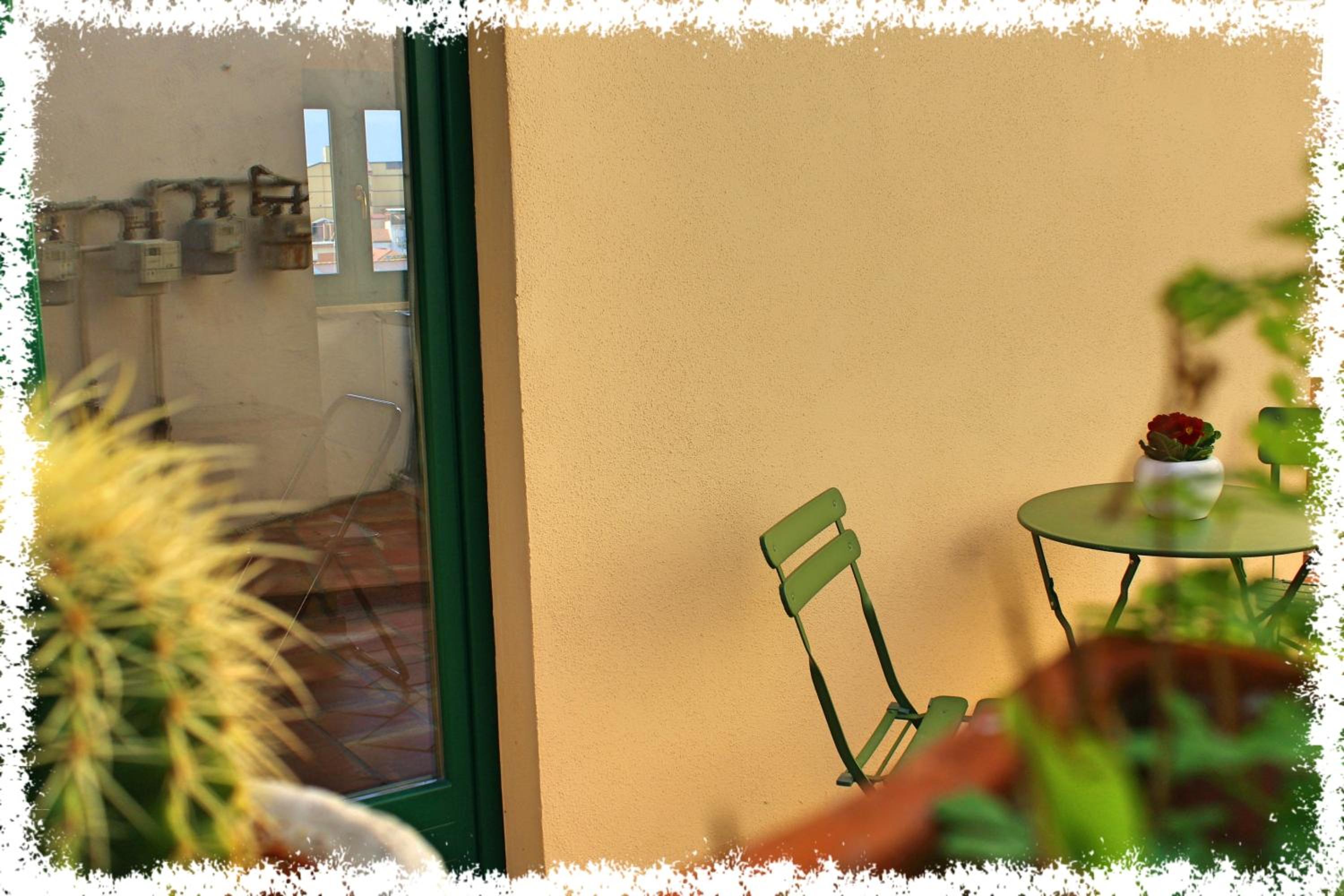 Comfy house in Crotone, fenced garden view 5