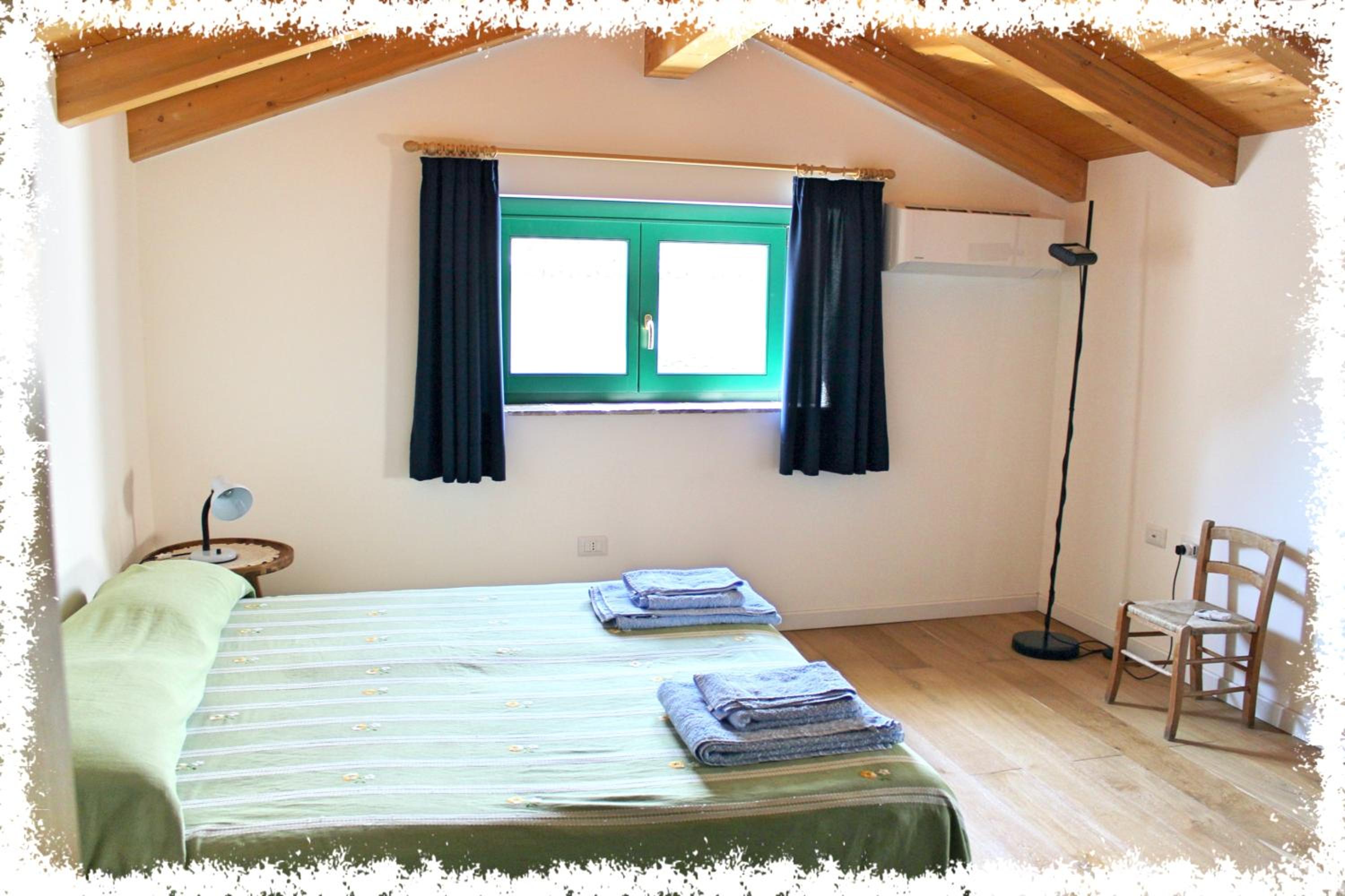 Comfy house in Crotone, fenced garden view 4